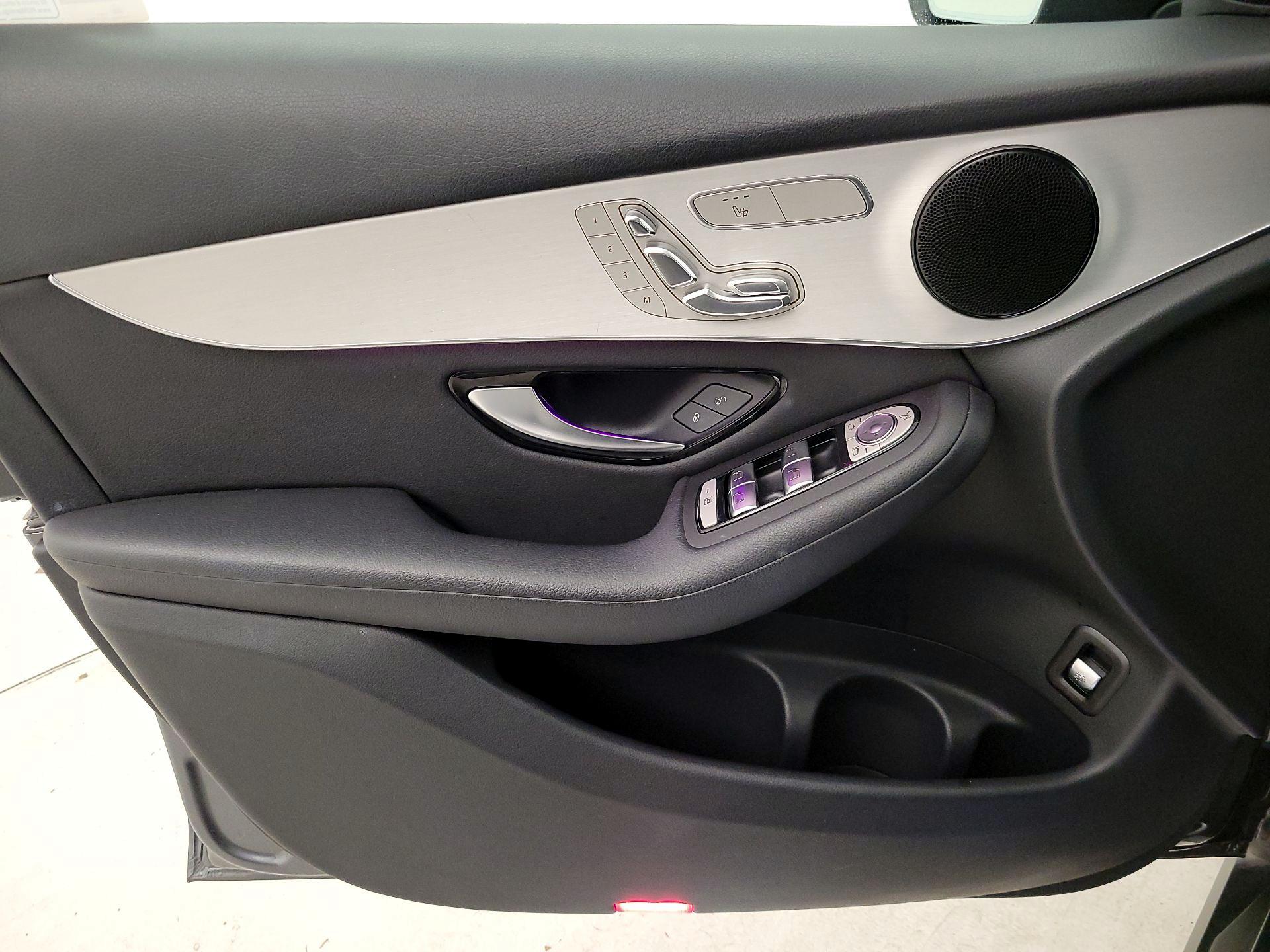 Thumbnail: 2021 Mercedes-Benz GLC - 12