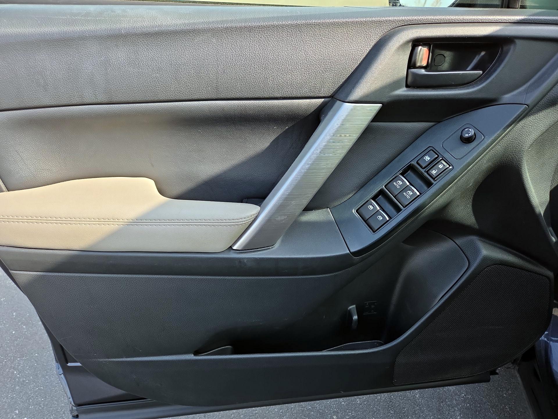 Thumbnail: 2017 Subaru Forester - 10