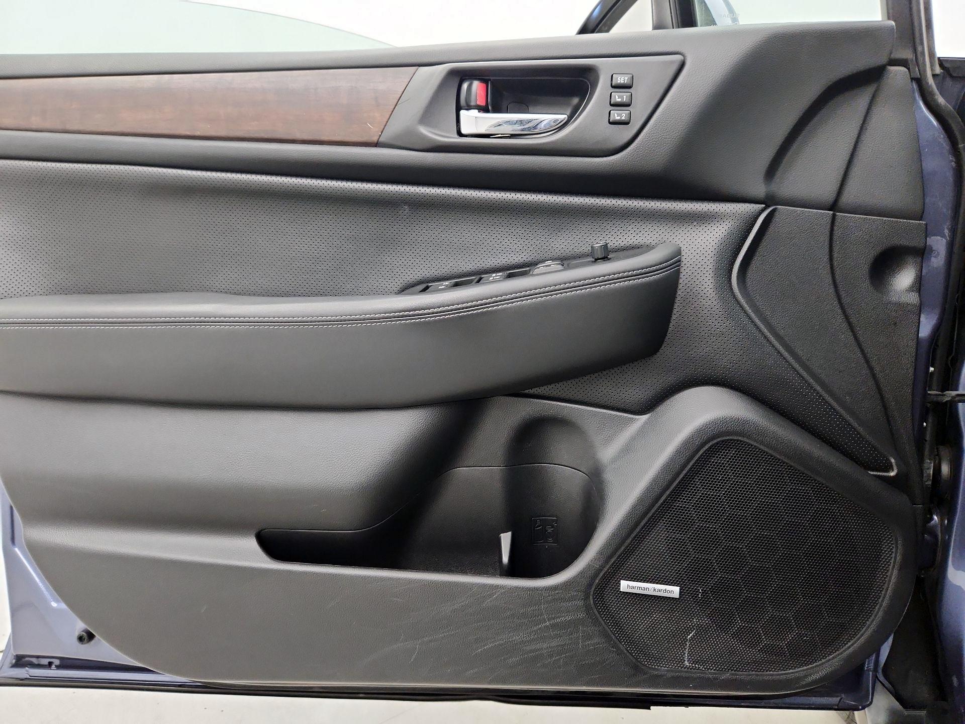 Thumbnail: 2015 Subaru Outback - 12