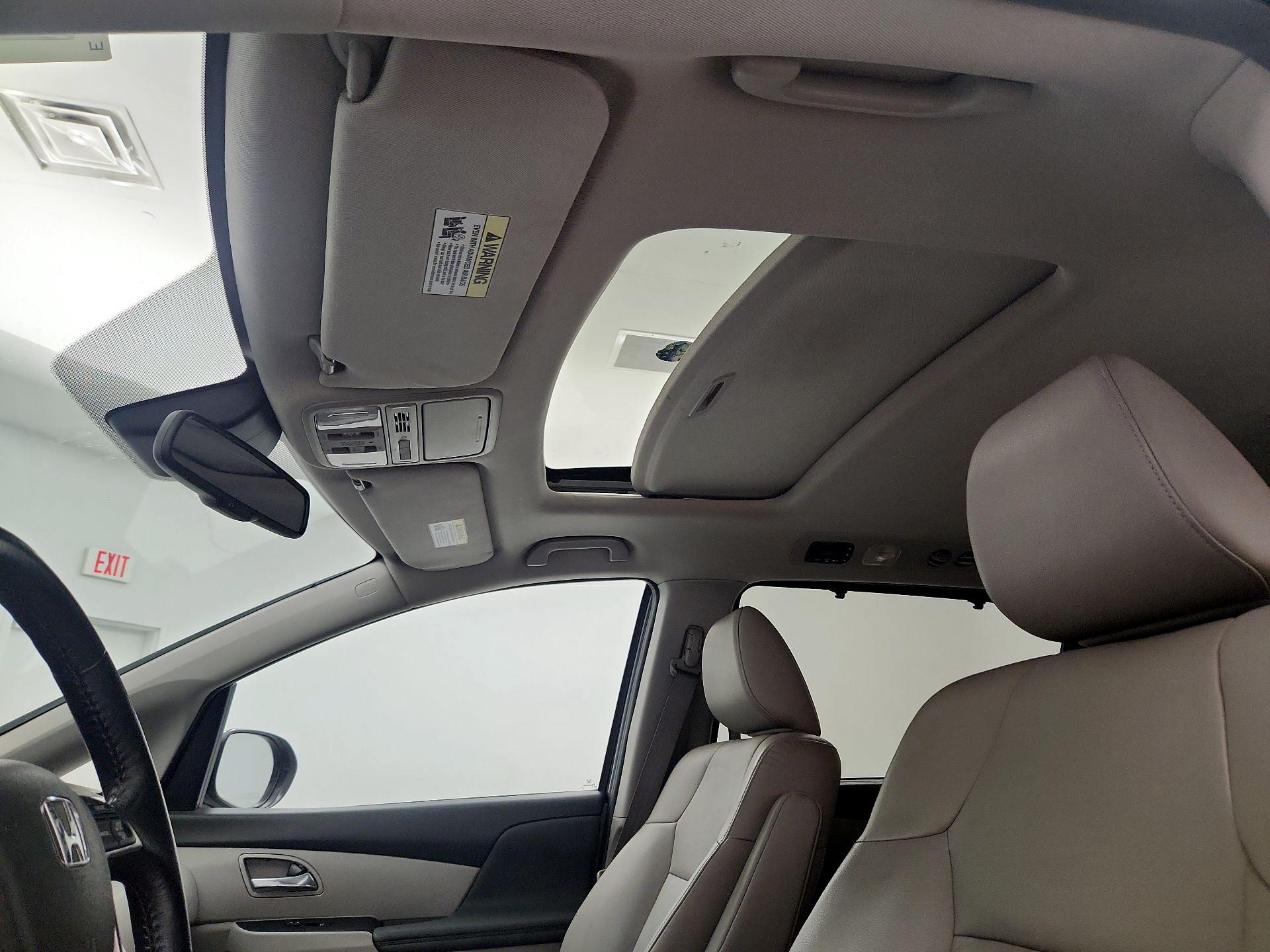 Thumbnail: 2014 Honda Odyssey - 19