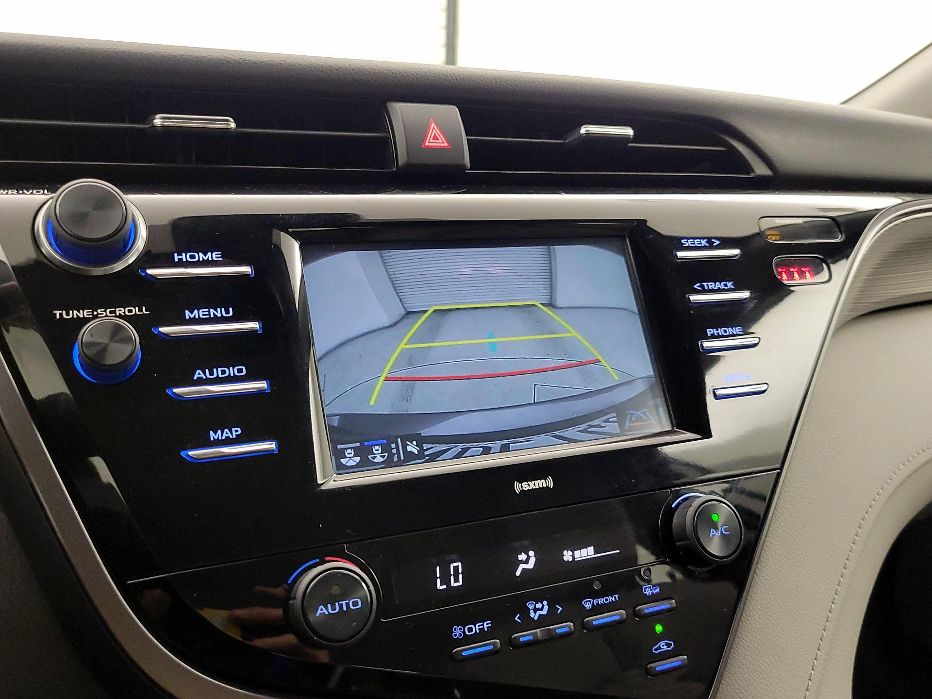 Thumbnail: 2020 Toyota Camry - 14