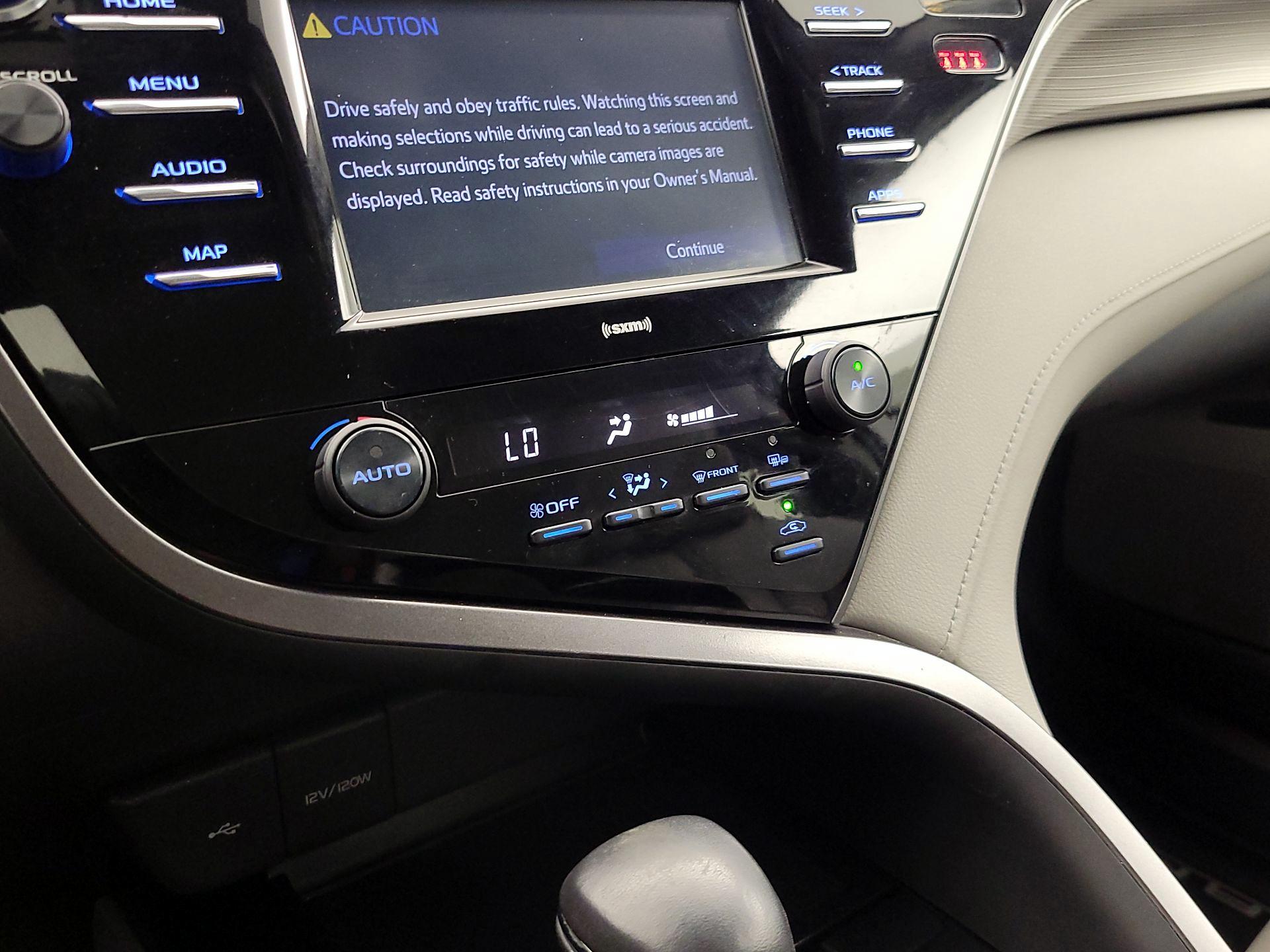 Thumbnail: 2020 Toyota Camry - 16