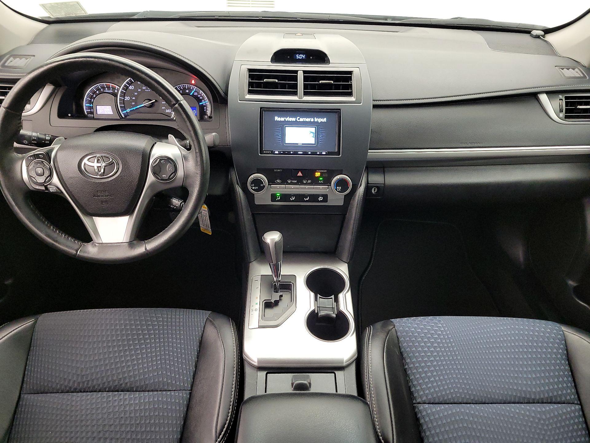 Thumbnail: 2014 Toyota Camry - 9