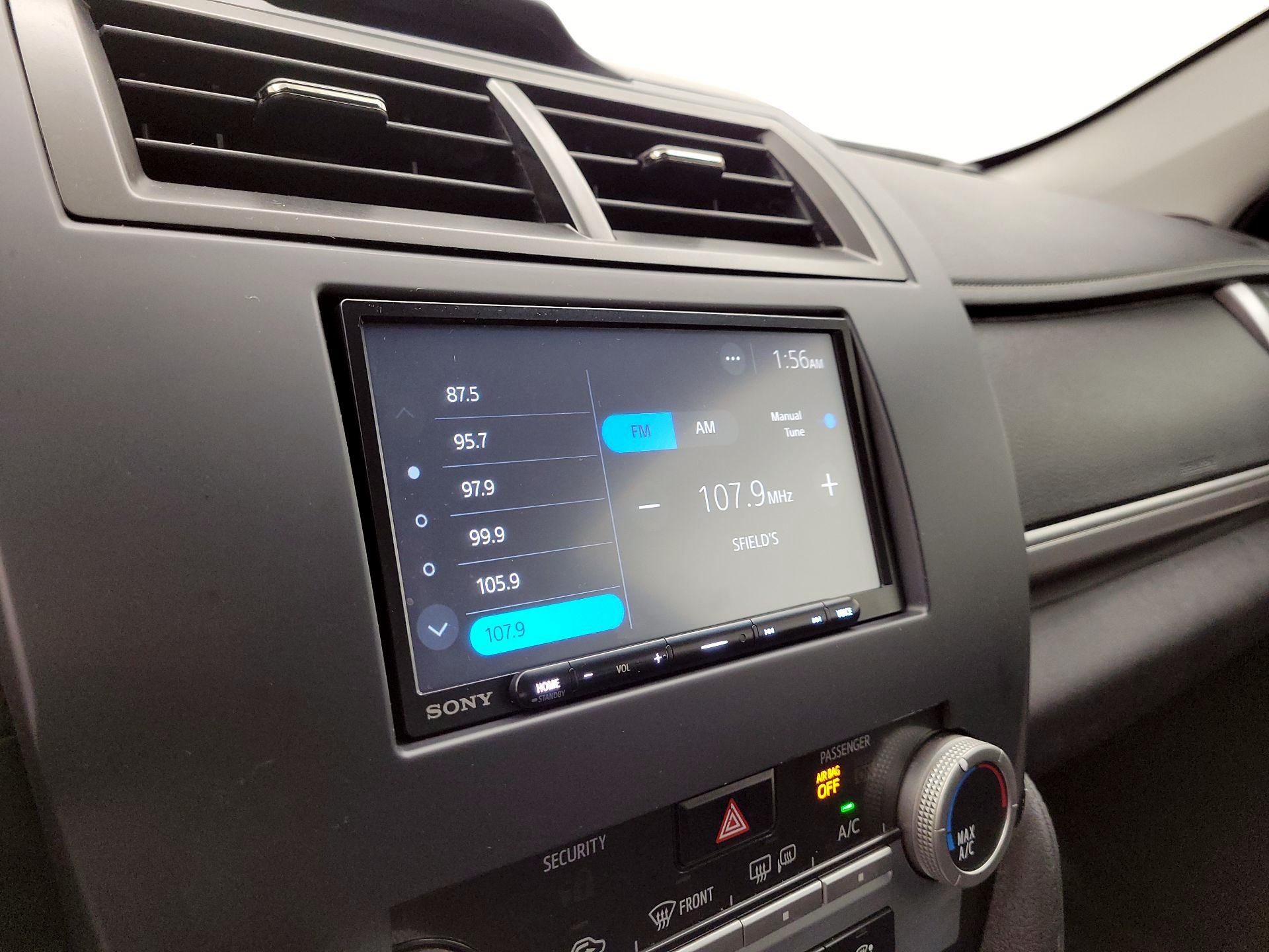 Thumbnail: 2014 Toyota Camry - 15