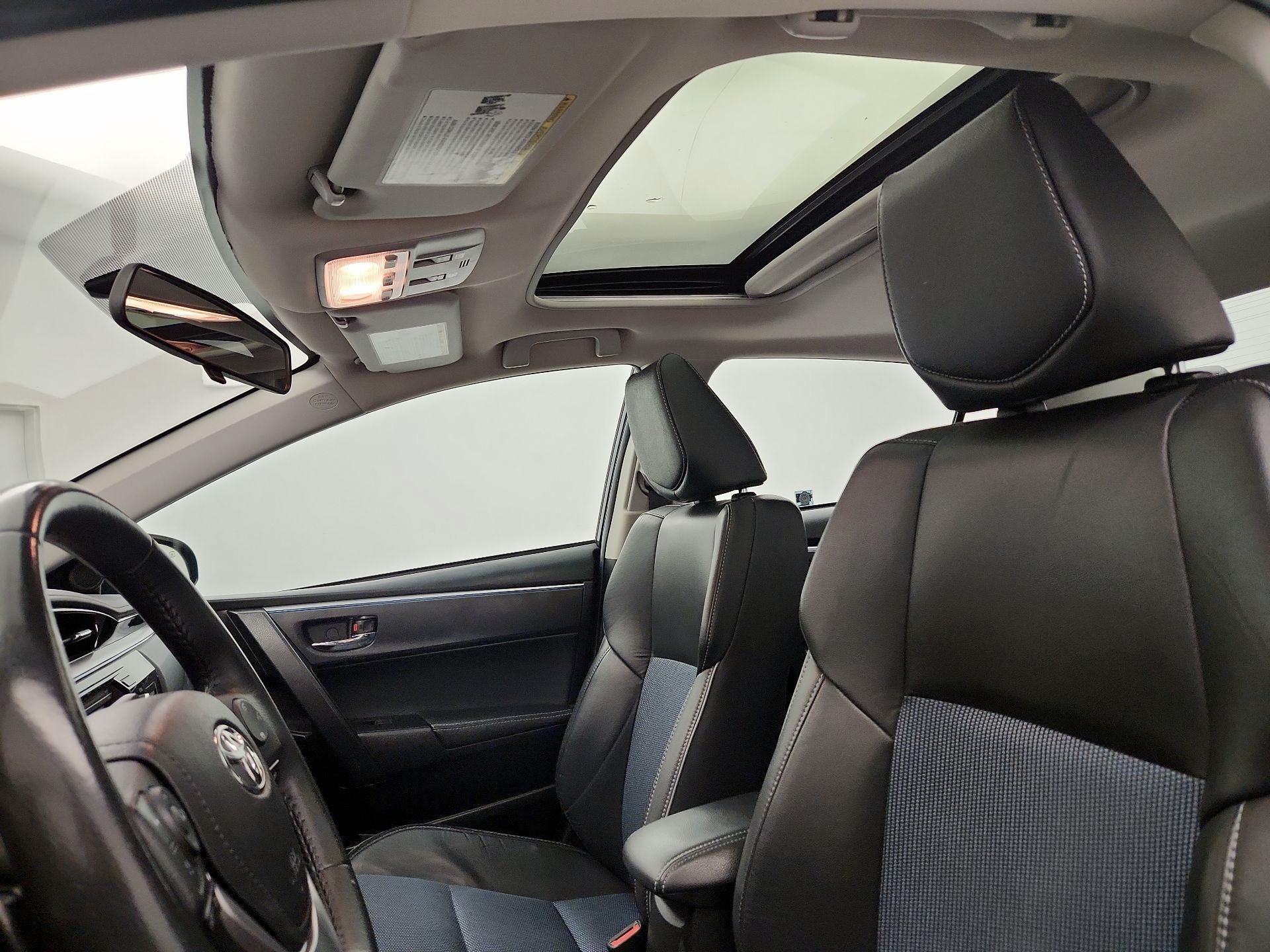 Thumbnail: 2015 Toyota Corolla - 19