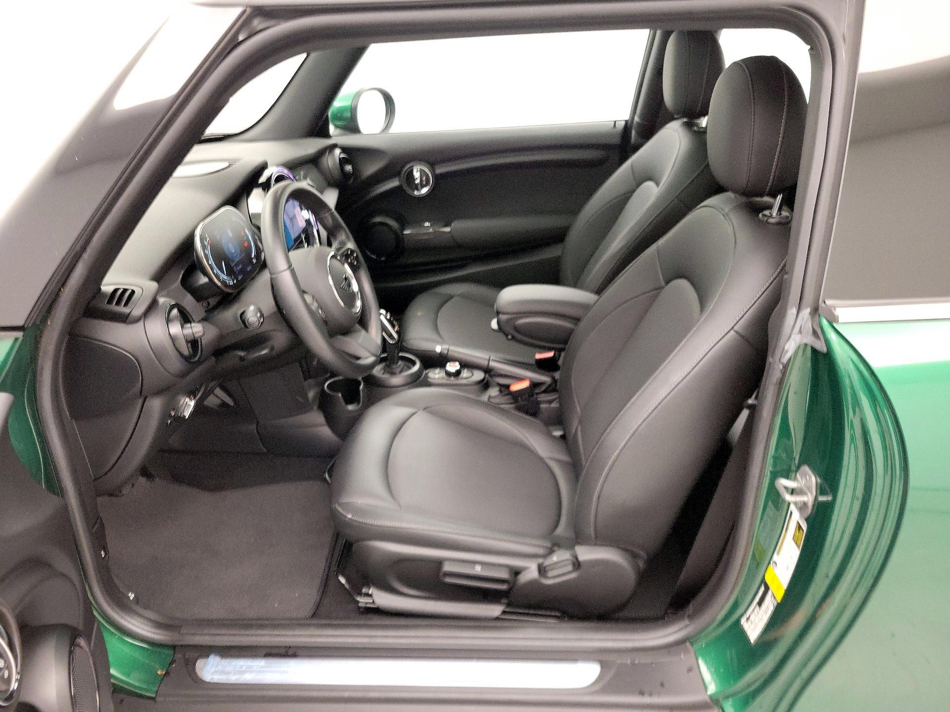 Thumbnail: 2022 MINI Cooper Hardtop - 11