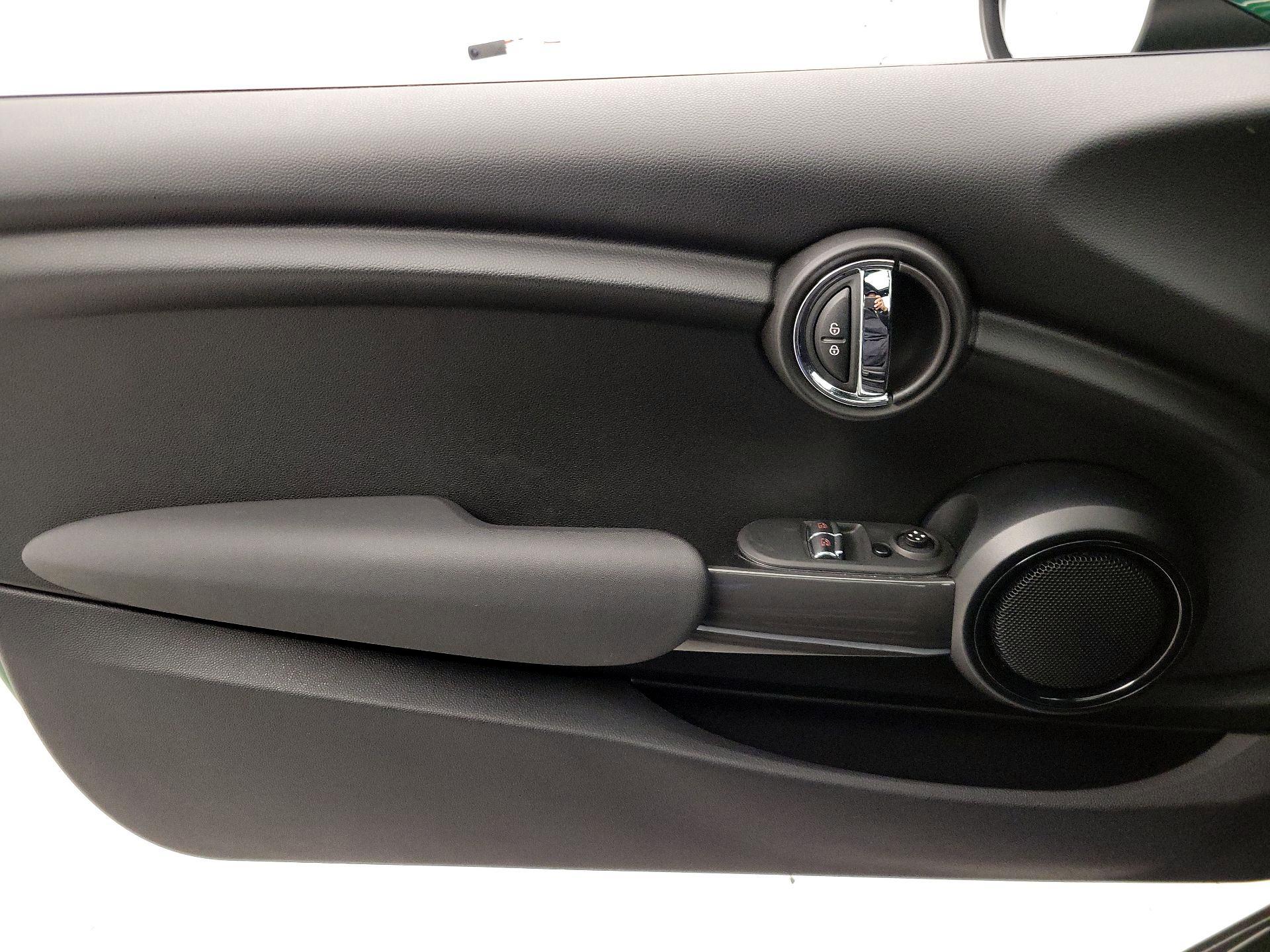 Thumbnail: 2022 MINI Cooper Hardtop - 12