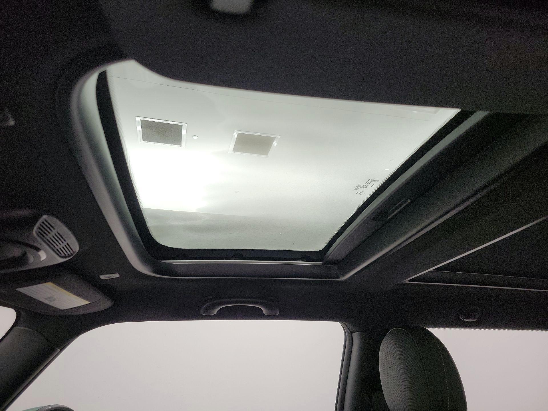 Thumbnail: 2022 MINI Cooper Hardtop - 19