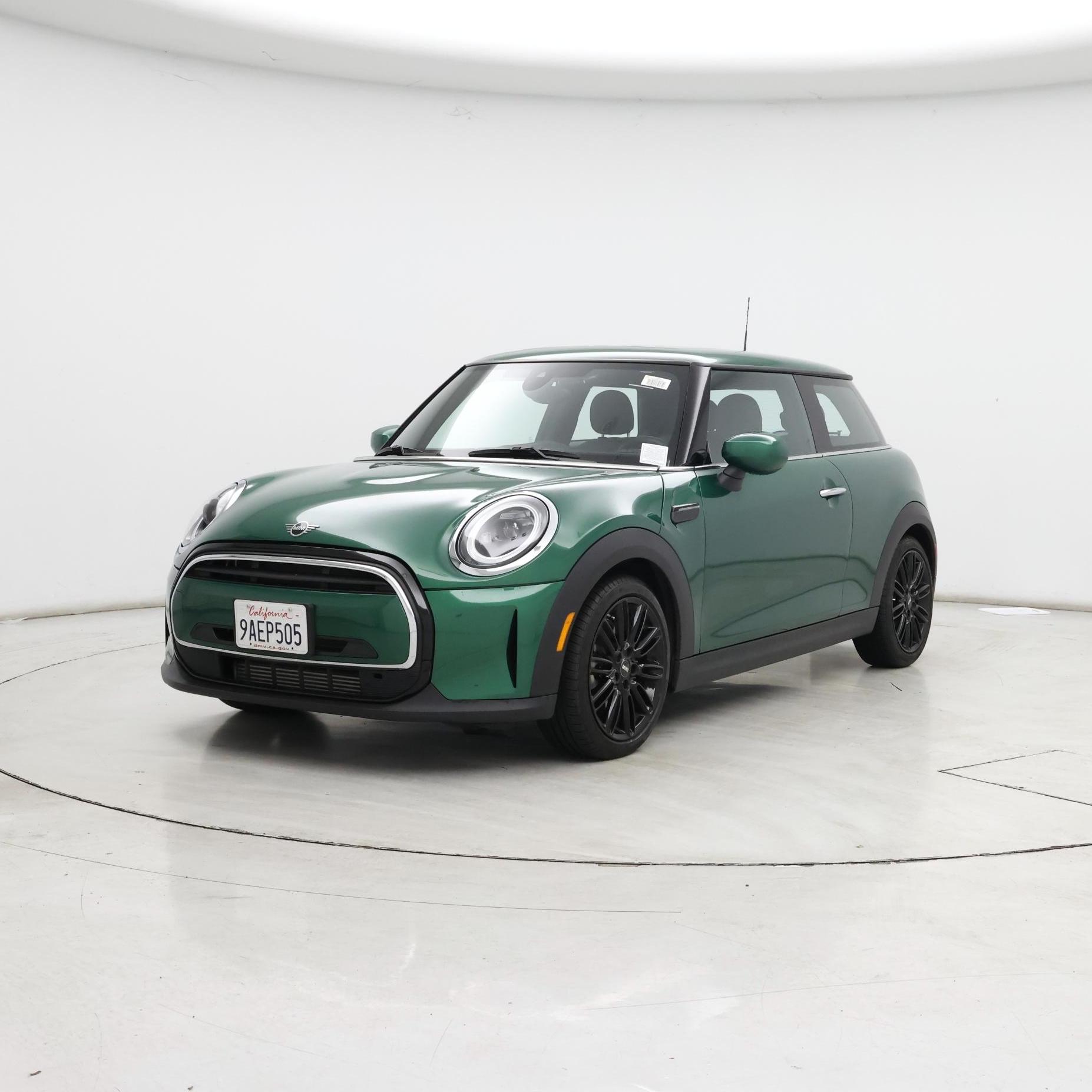 Thumbnail: 2022 MINI Cooper Hardtop - 4