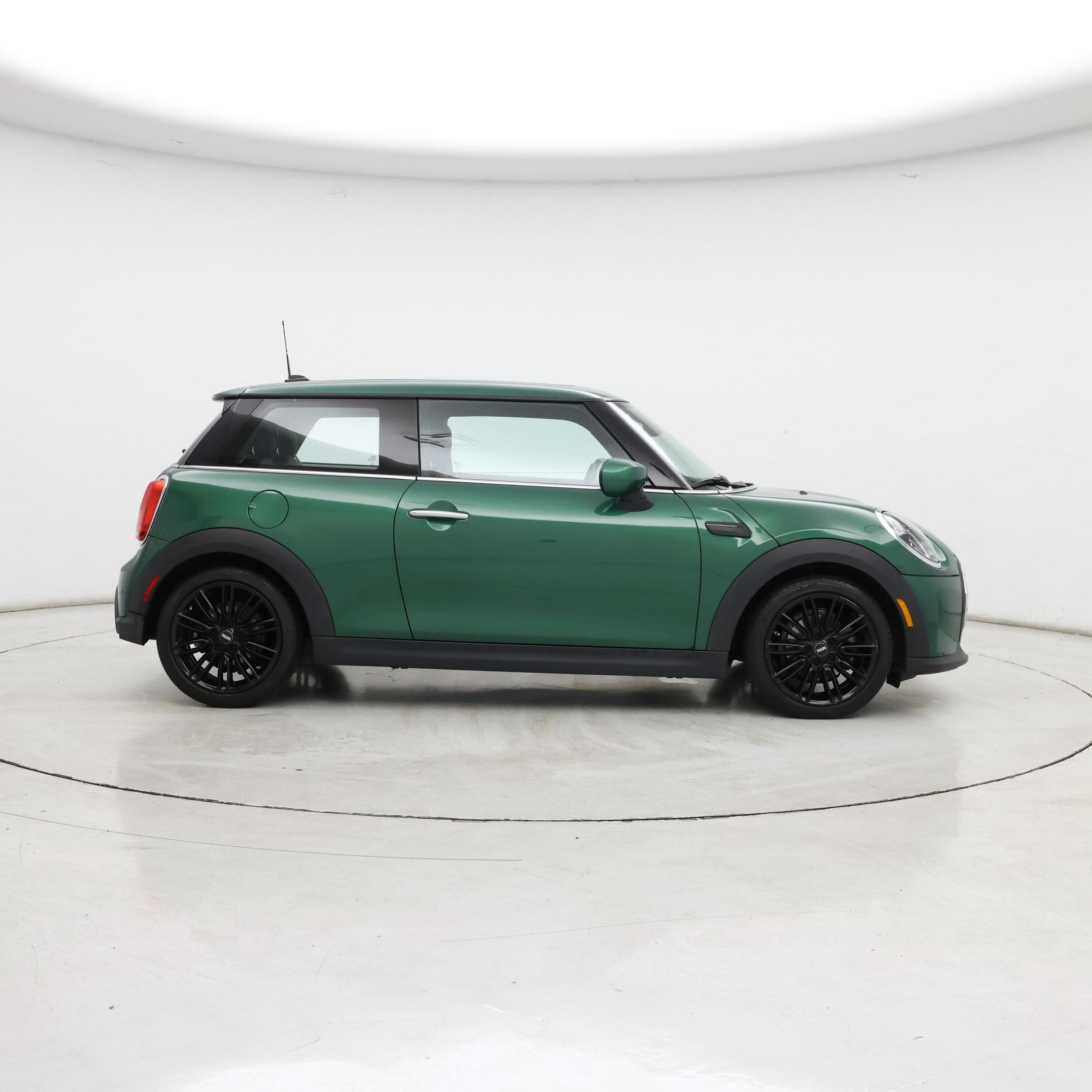 Thumbnail: 2022 MINI Cooper Hardtop - 7