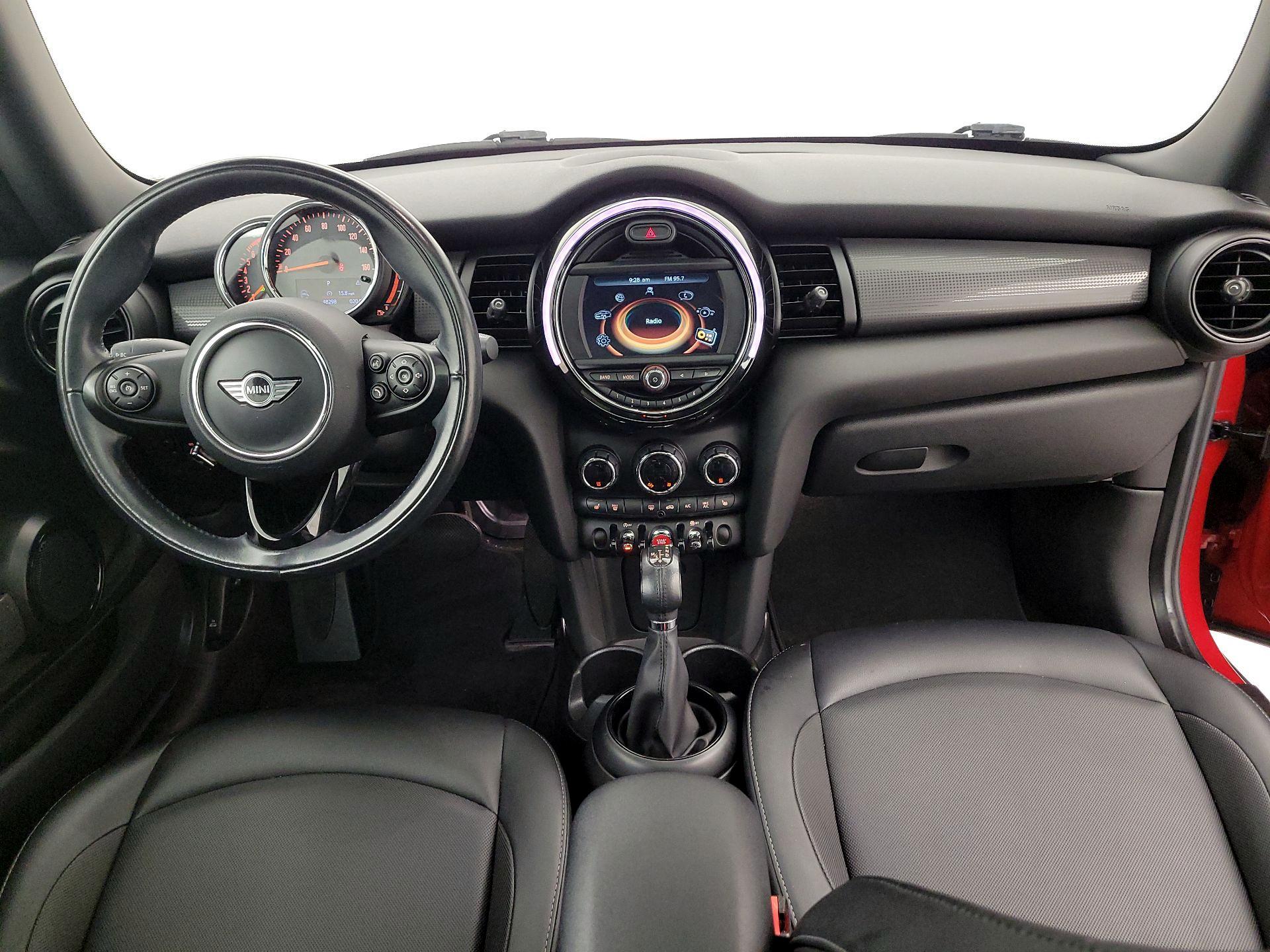 Thumbnail: 2018 MINI Cooper Hardtop - 9