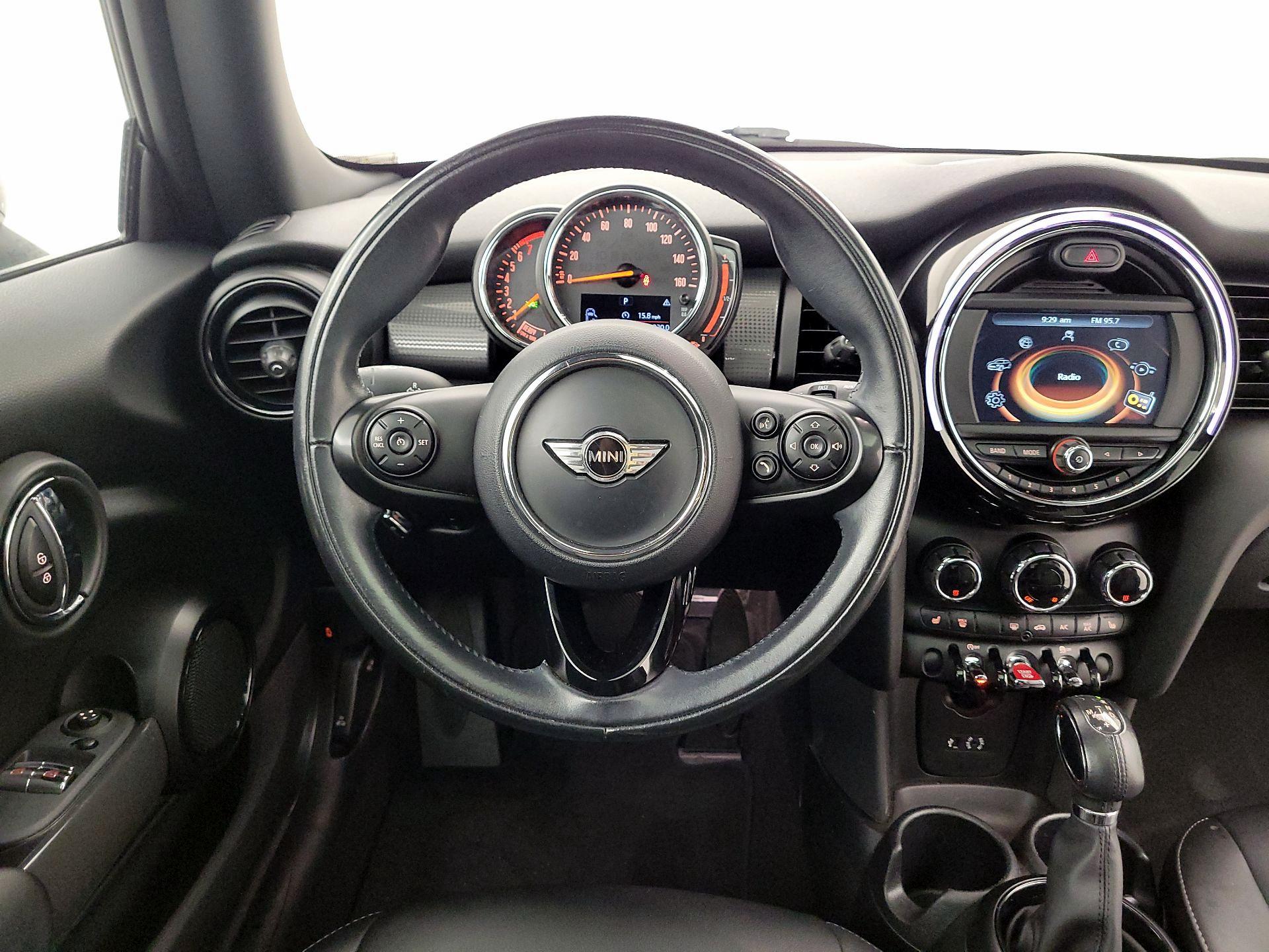 Thumbnail: 2018 MINI Cooper Hardtop - 10