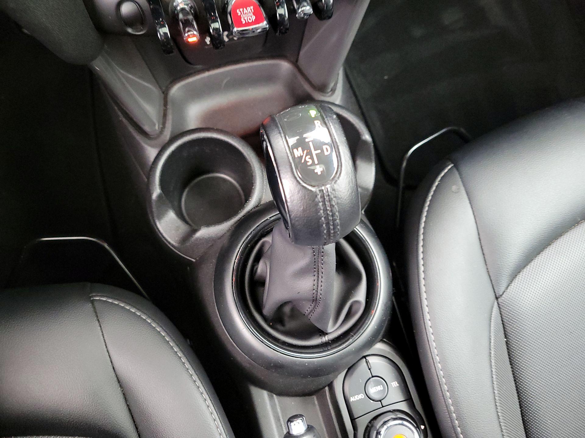 Thumbnail: 2018 MINI Cooper Hardtop - 17