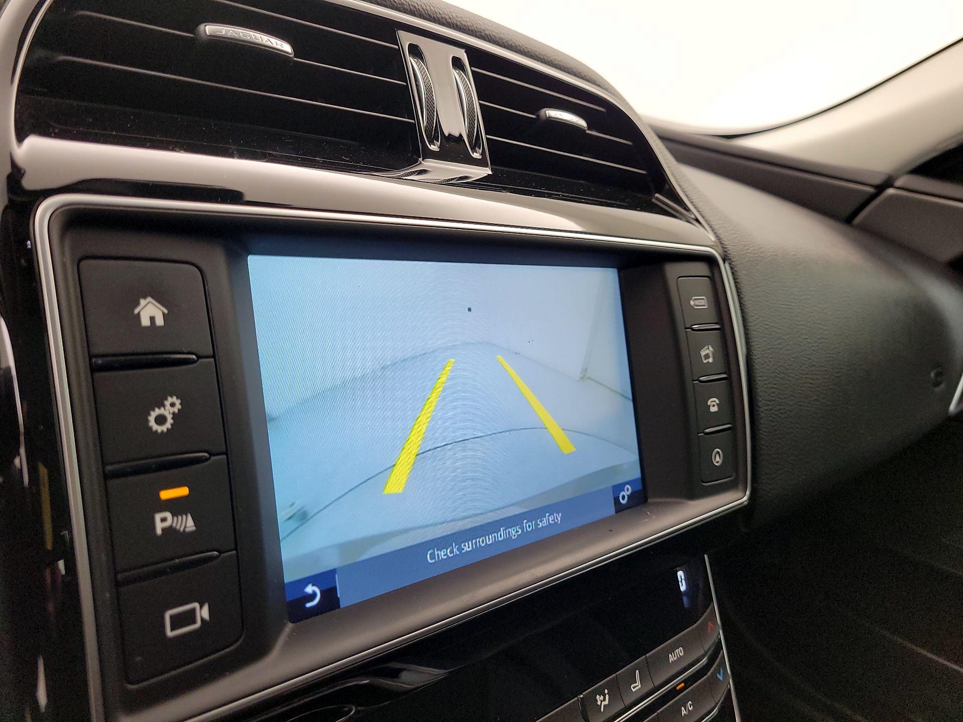 Thumbnail: 2017 Jaguar XE - 15