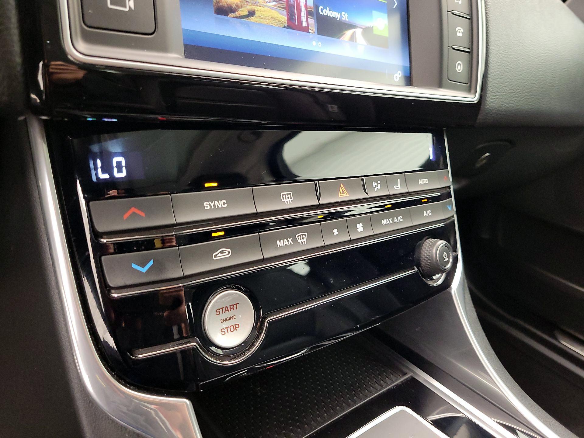 Thumbnail: 2017 Jaguar XE - 17