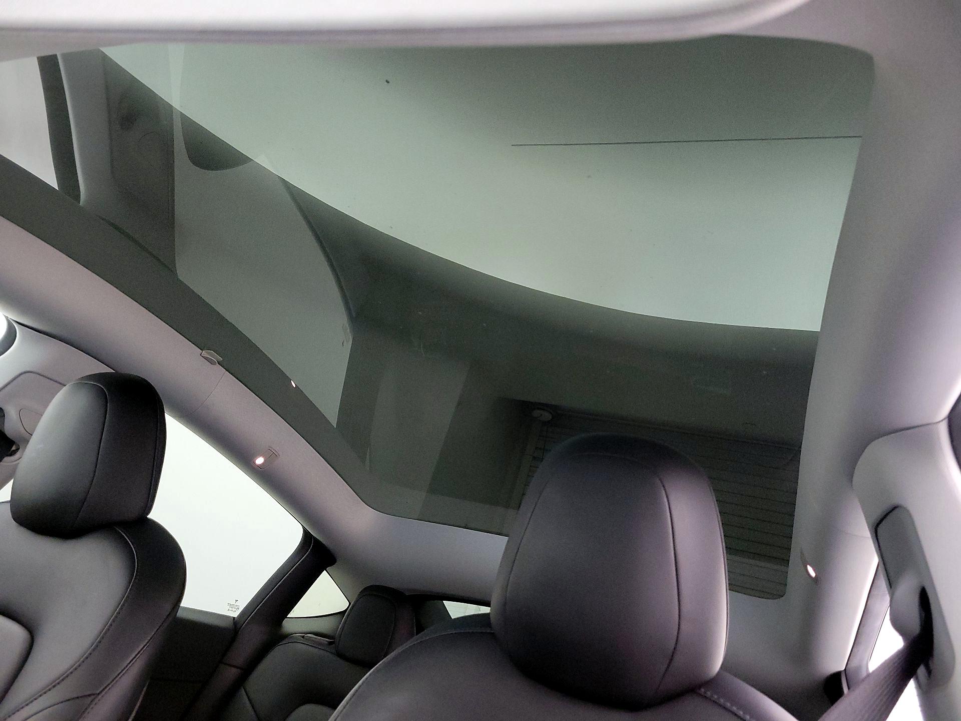 Thumbnail: 2021 Tesla Model Y - 18