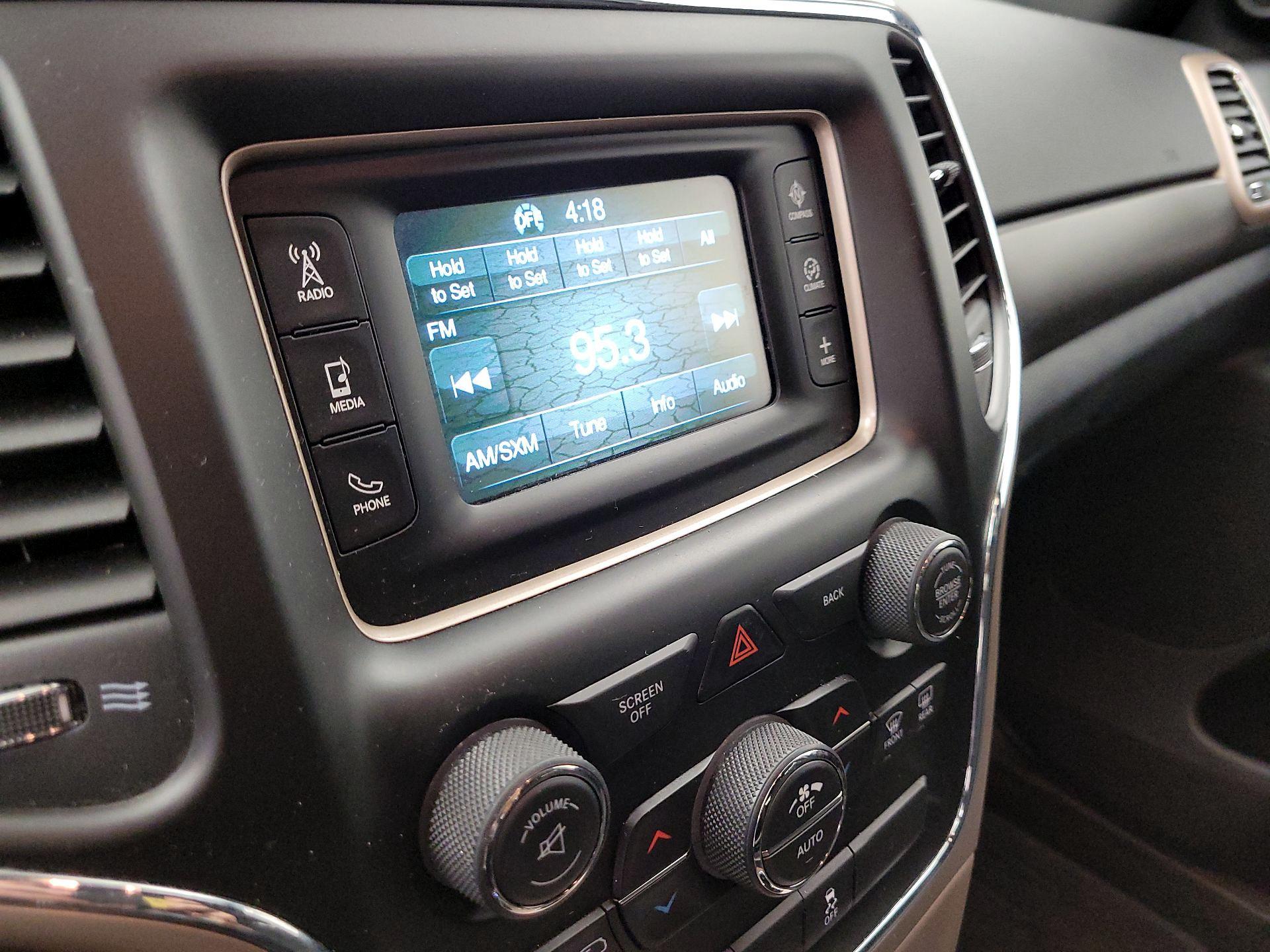 Thumbnail: 2015 Jeep Grand Cherokee - 14