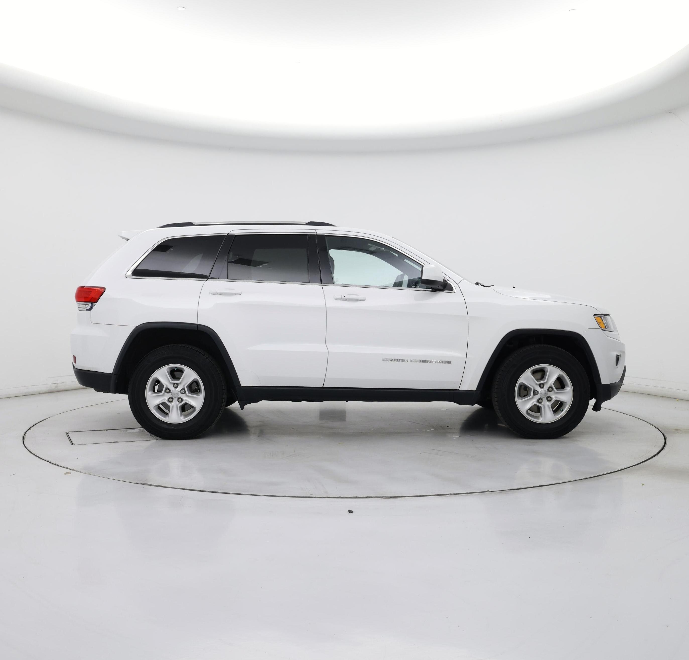 Thumbnail: 2015 Jeep Grand Cherokee - 7