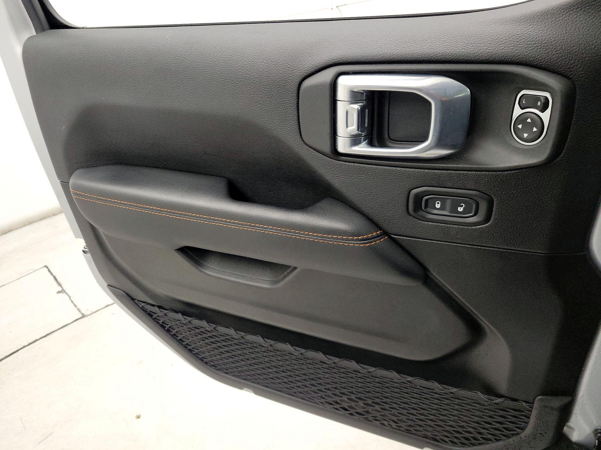 Thumbnail: 2022 Jeep Gladiator - 12