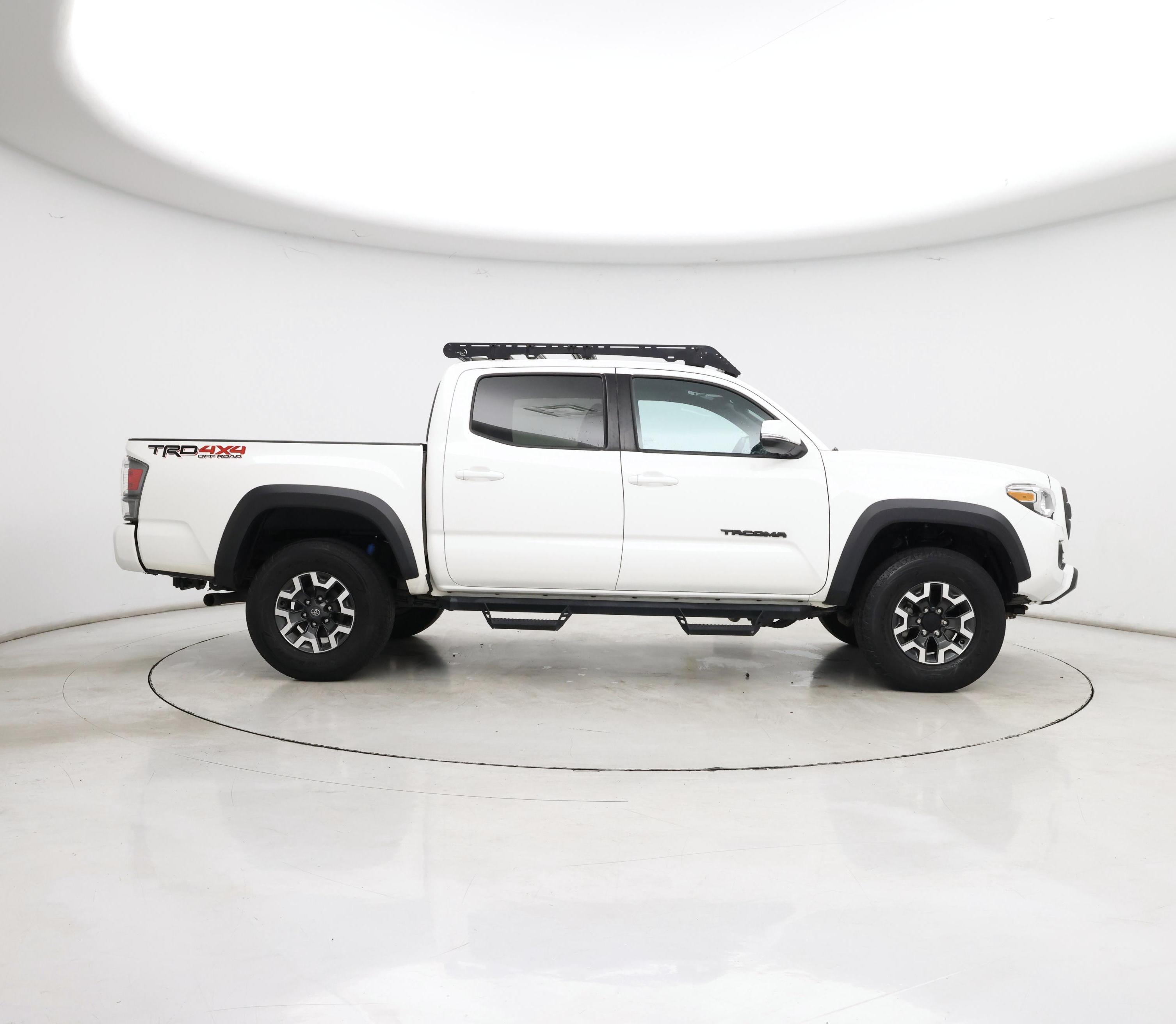Thumbnail: 2021 Toyota Tacoma - 7