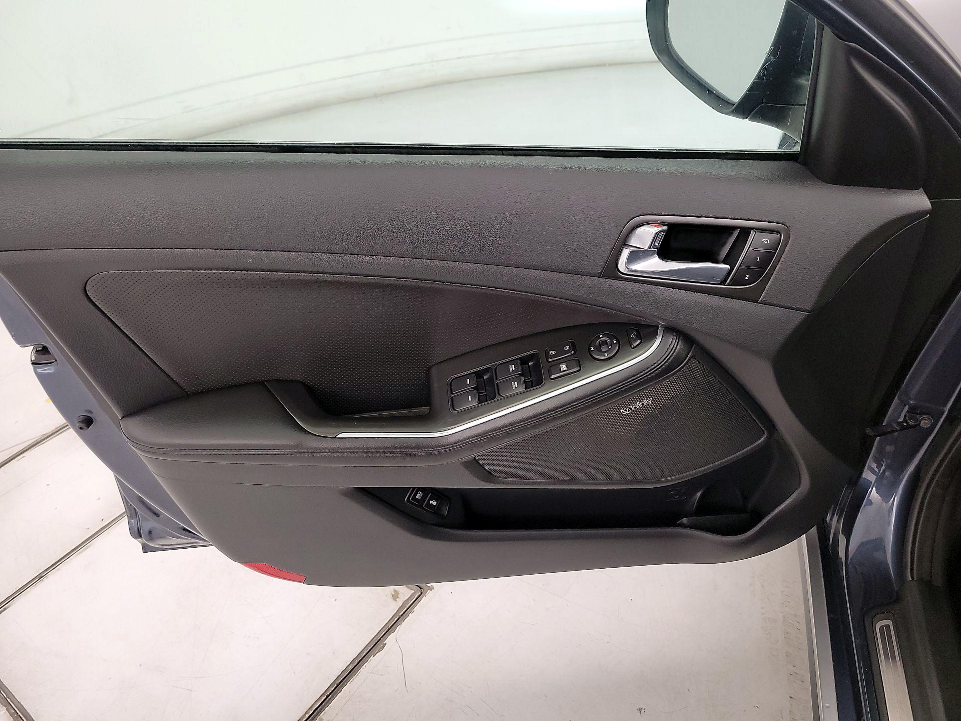 Thumbnail: 2014 Kia Optima - 12