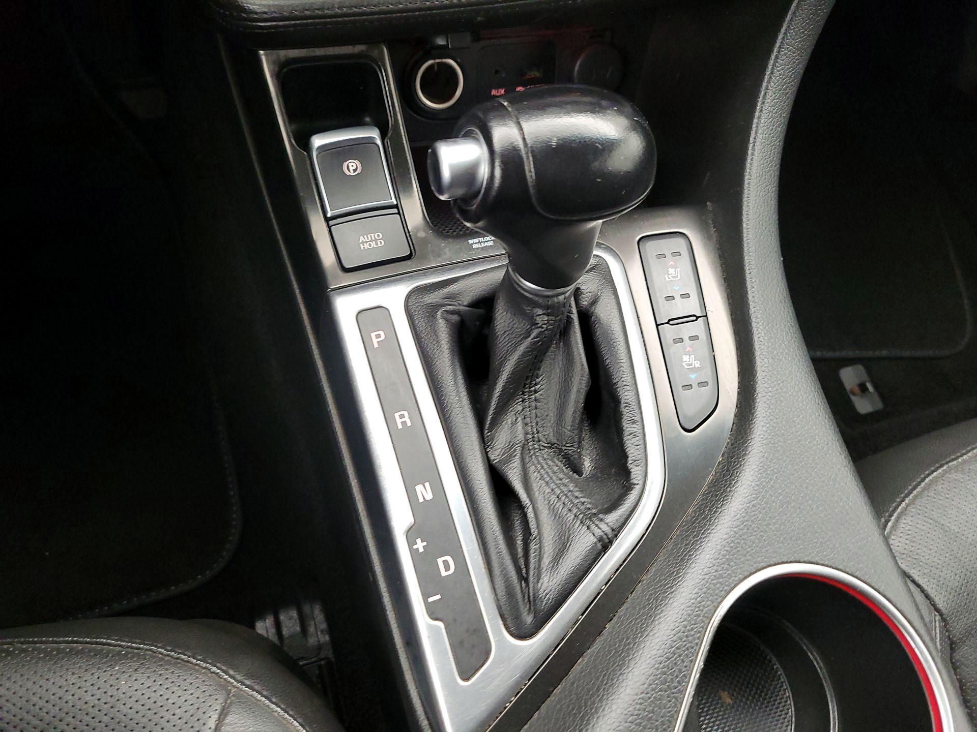 Thumbnail: 2014 Kia Optima - 18