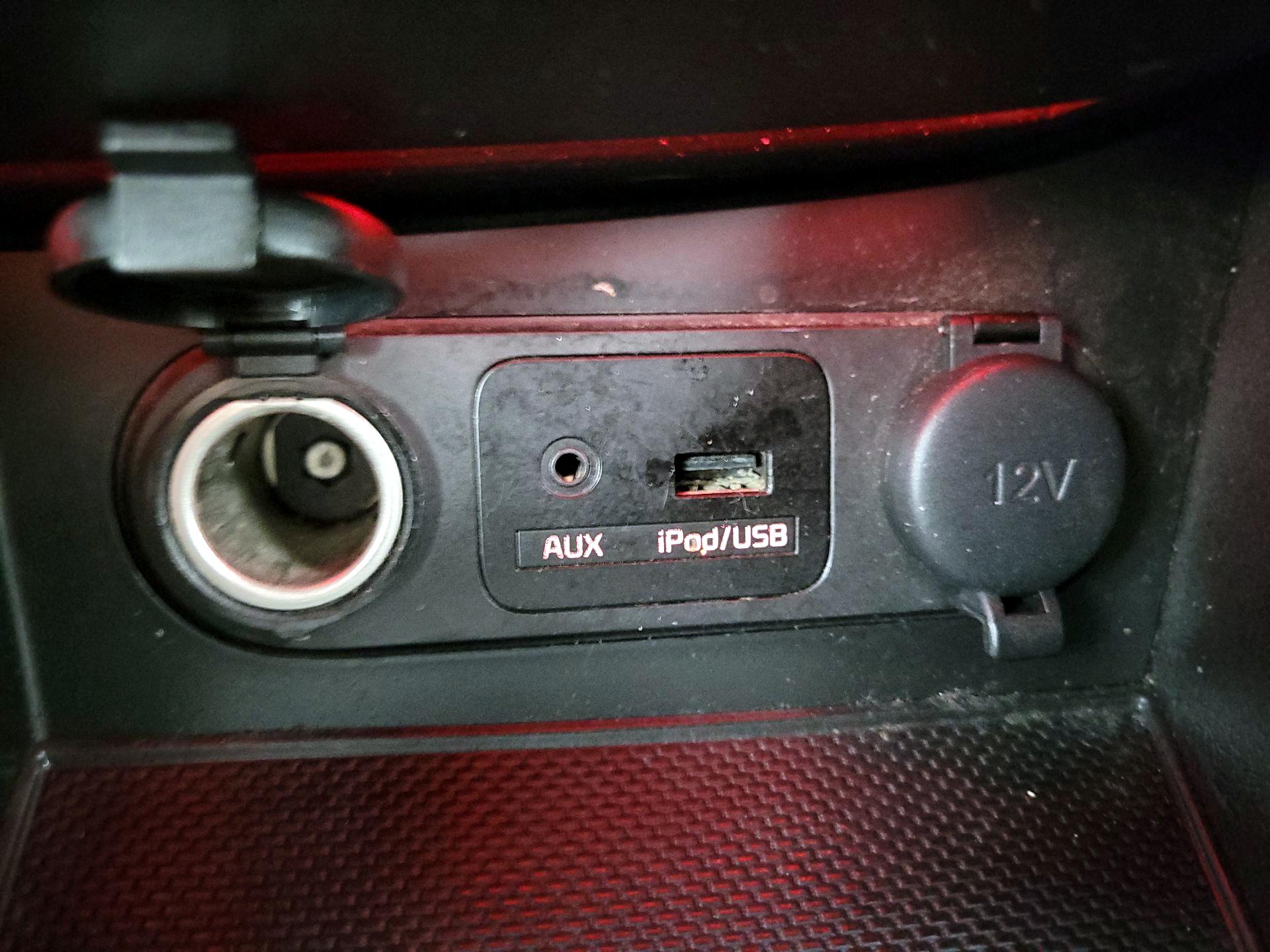 Thumbnail: 2014 Kia Optima - 19