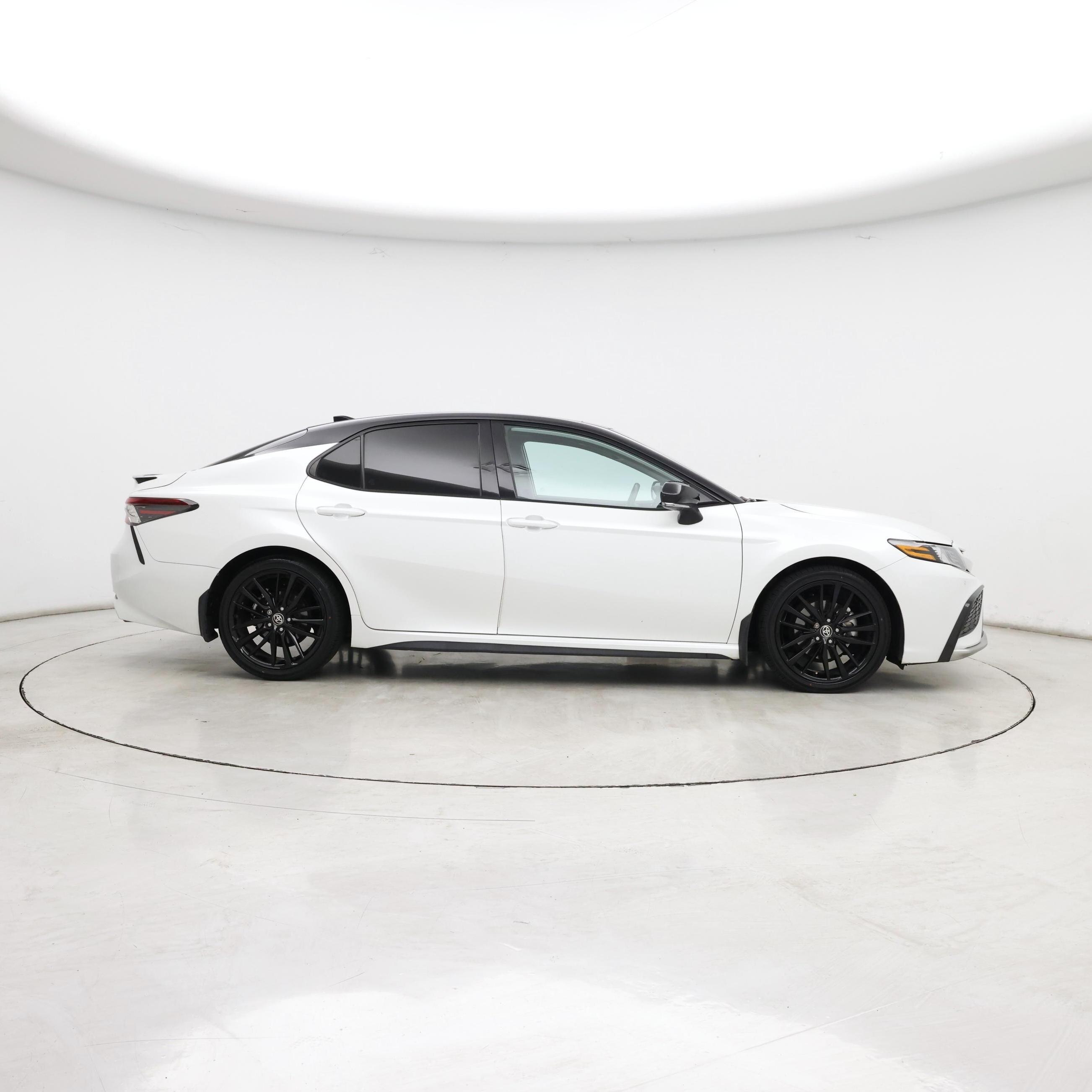 Thumbnail: 2023 Toyota Camry - 7