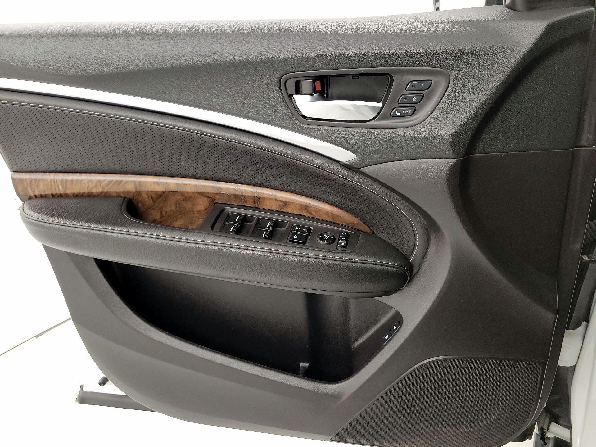 Thumbnail: 2020 Acura MDX - 12