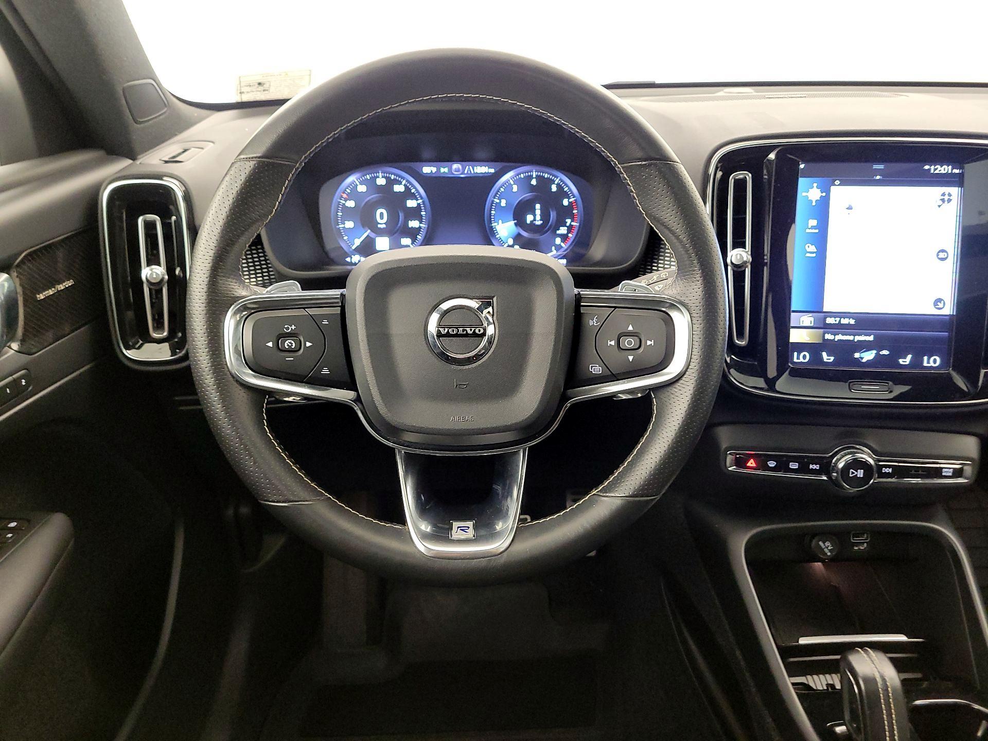 Thumbnail: 2019 Volvo XC40 - 10