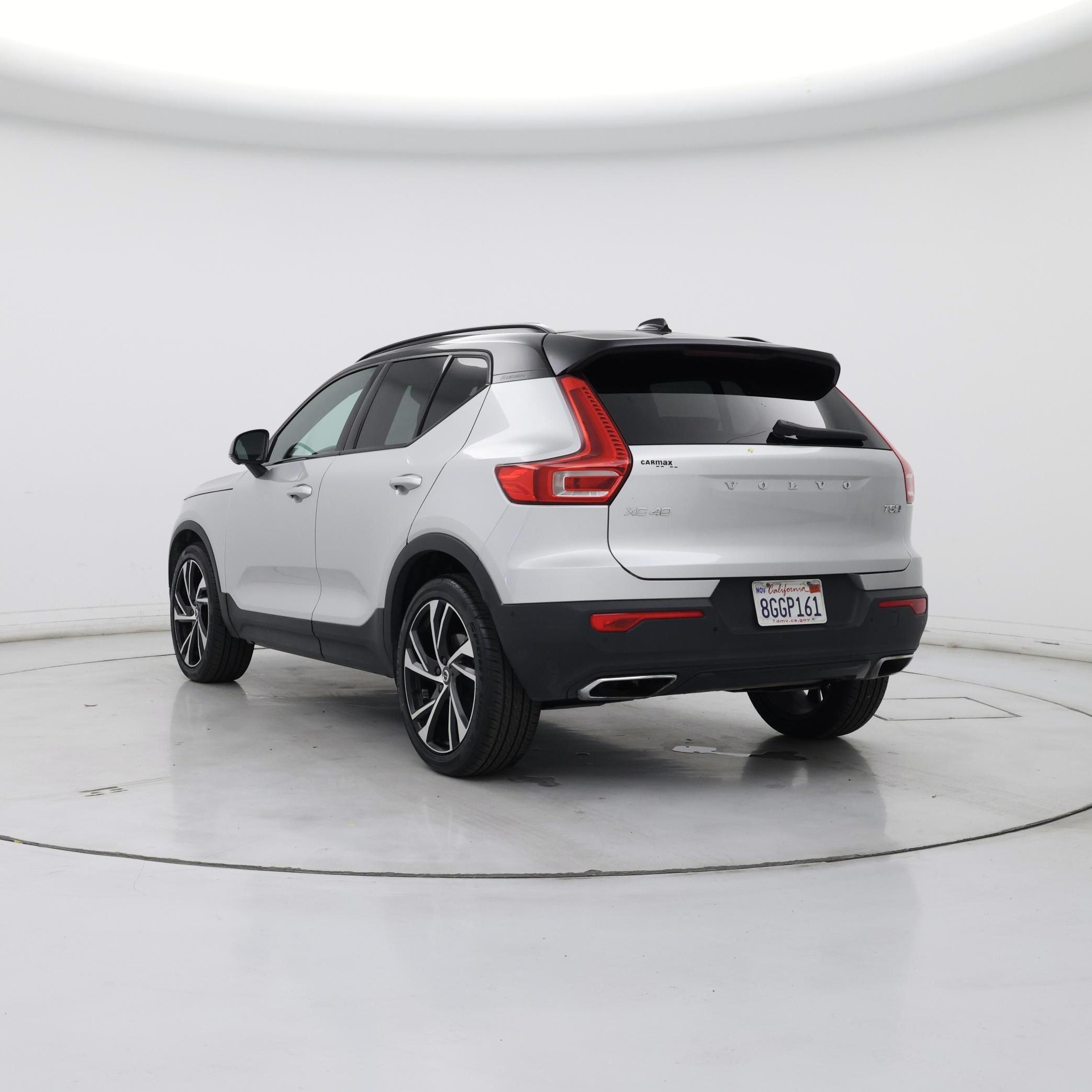 Thumbnail: 2019 Volvo XC40 - 2