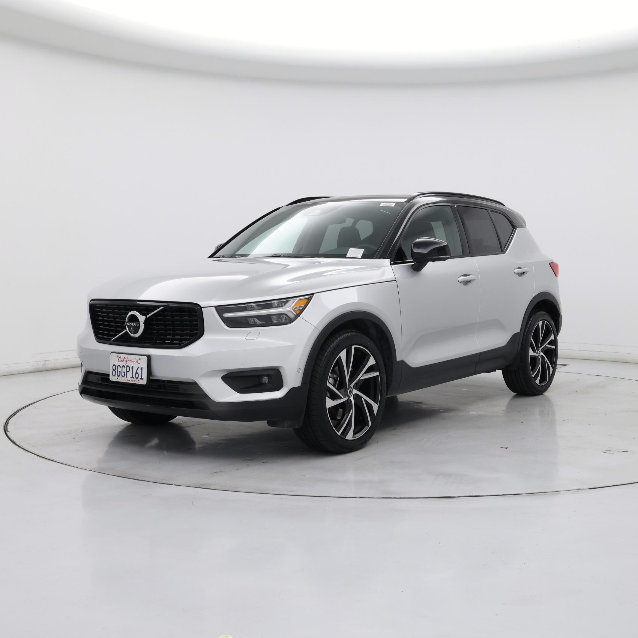 Thumbnail: 2019 Volvo XC40 - 4