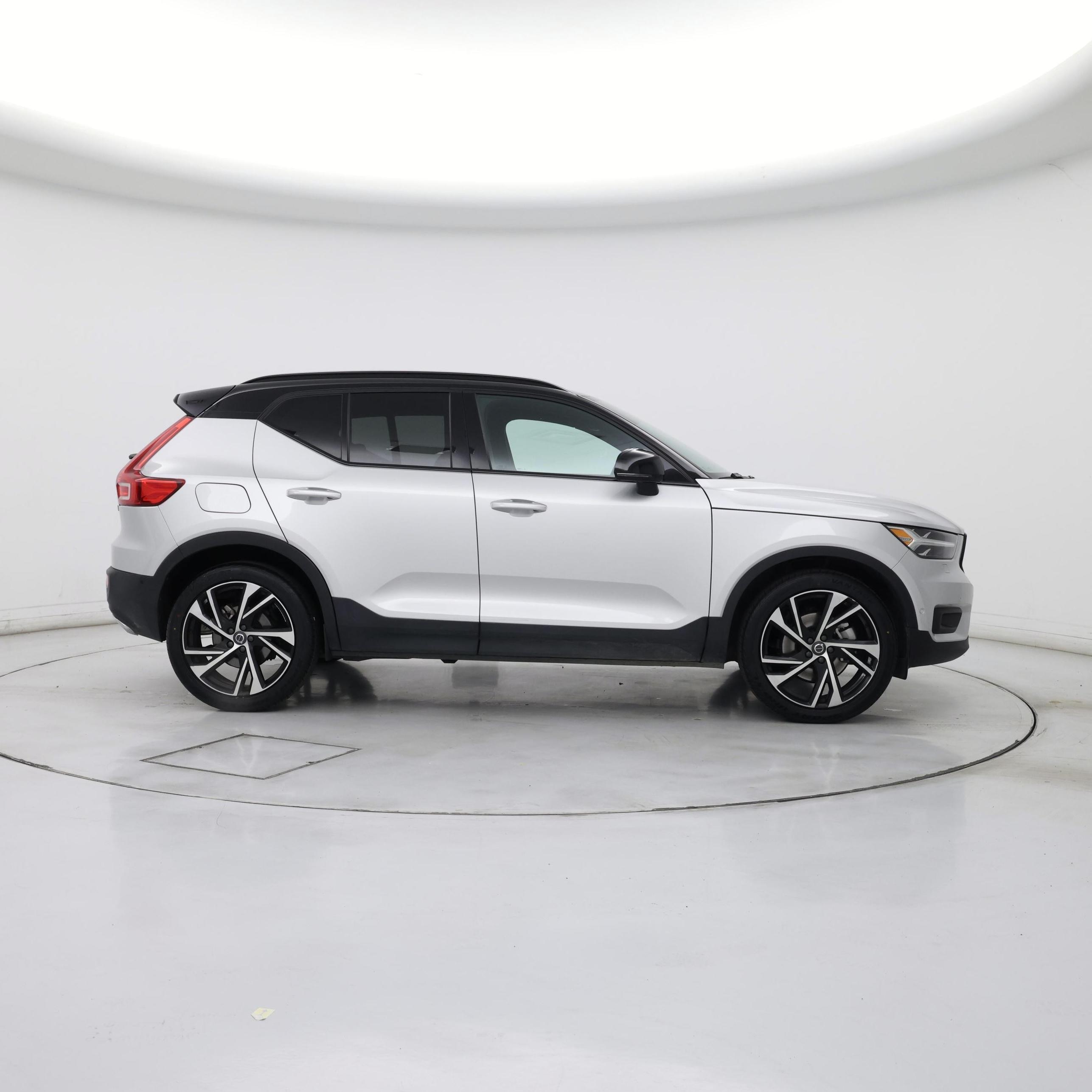 Thumbnail: 2019 Volvo XC40 - 7