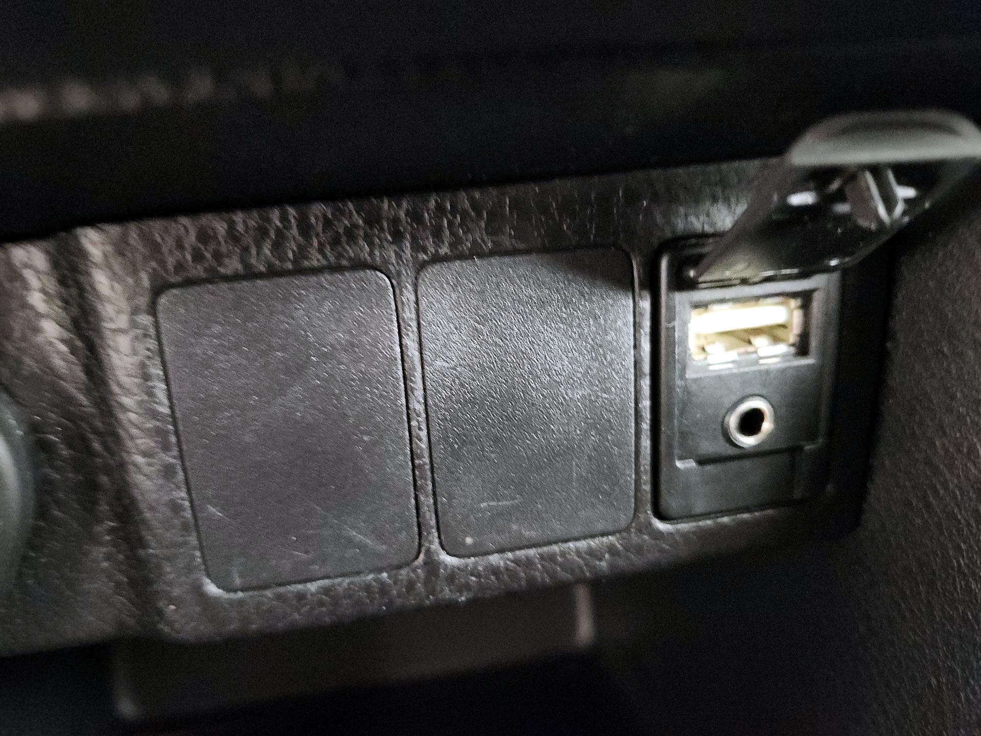 Thumbnail: 2018 Toyota Corolla - 18