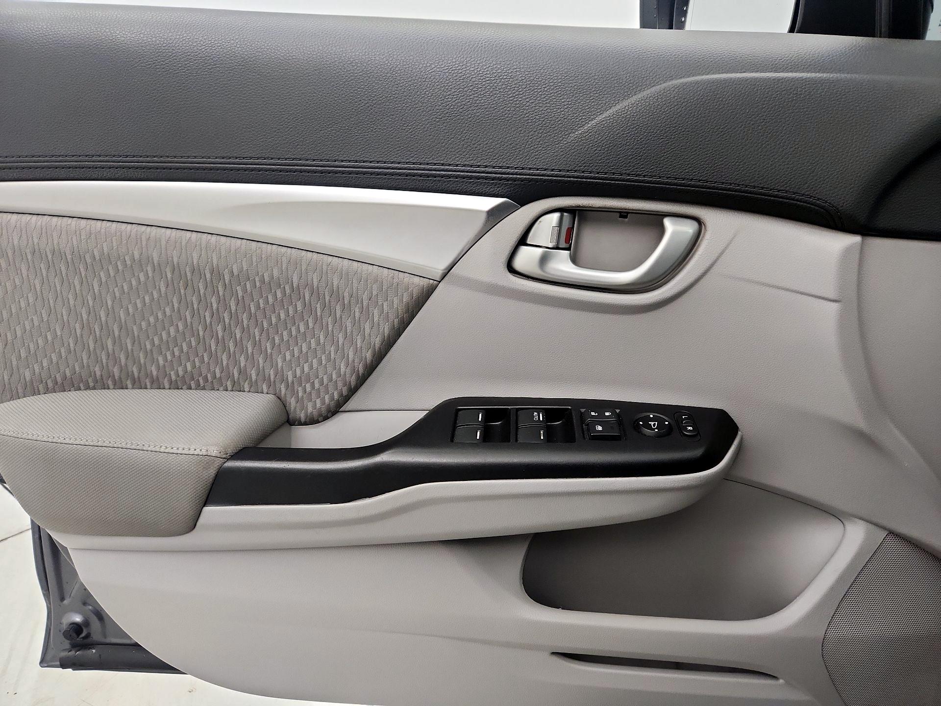 Thumbnail: 2015 Honda Civic - 12