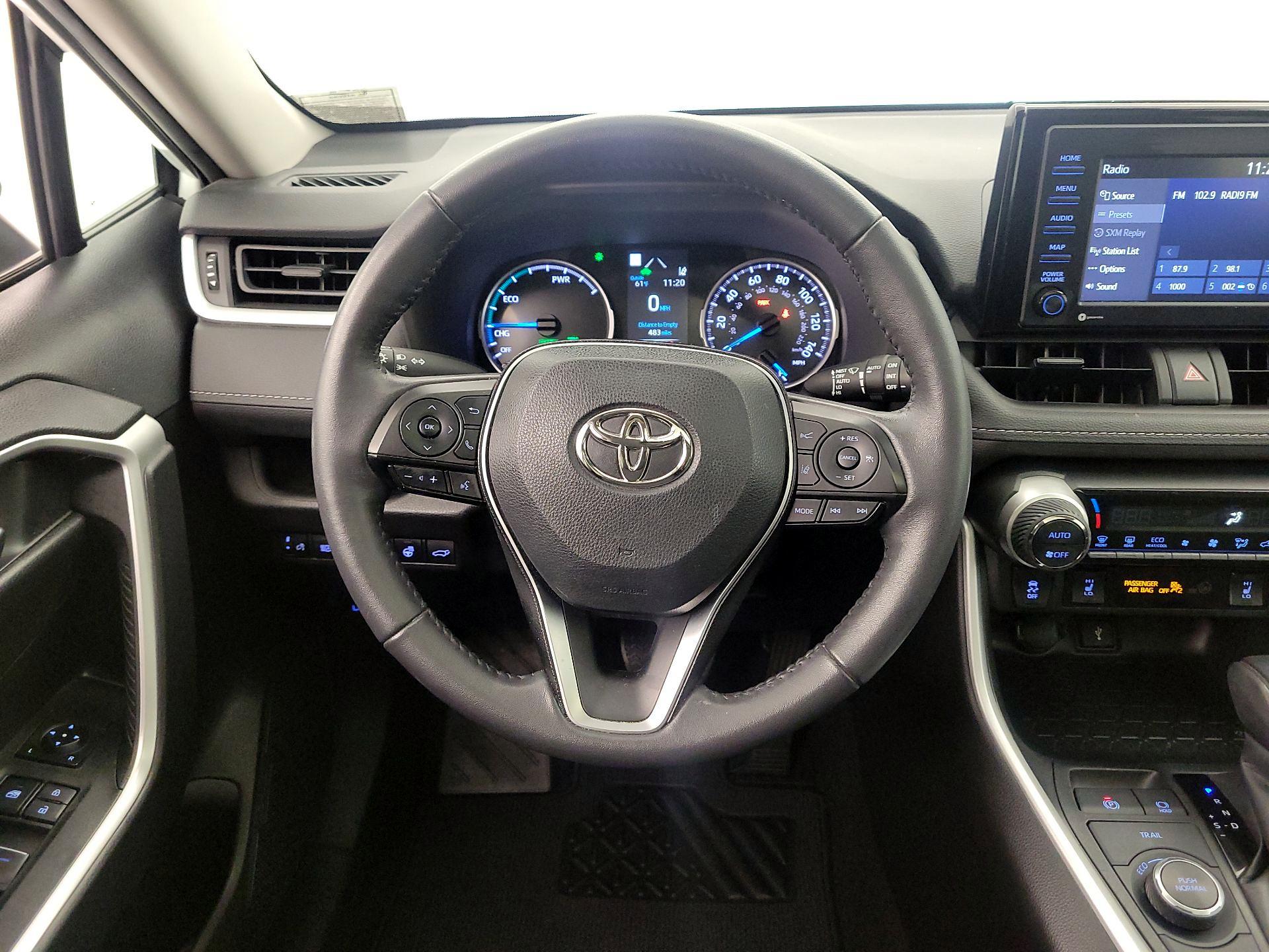 Thumbnail: 2022 Toyota RAV4 - 10