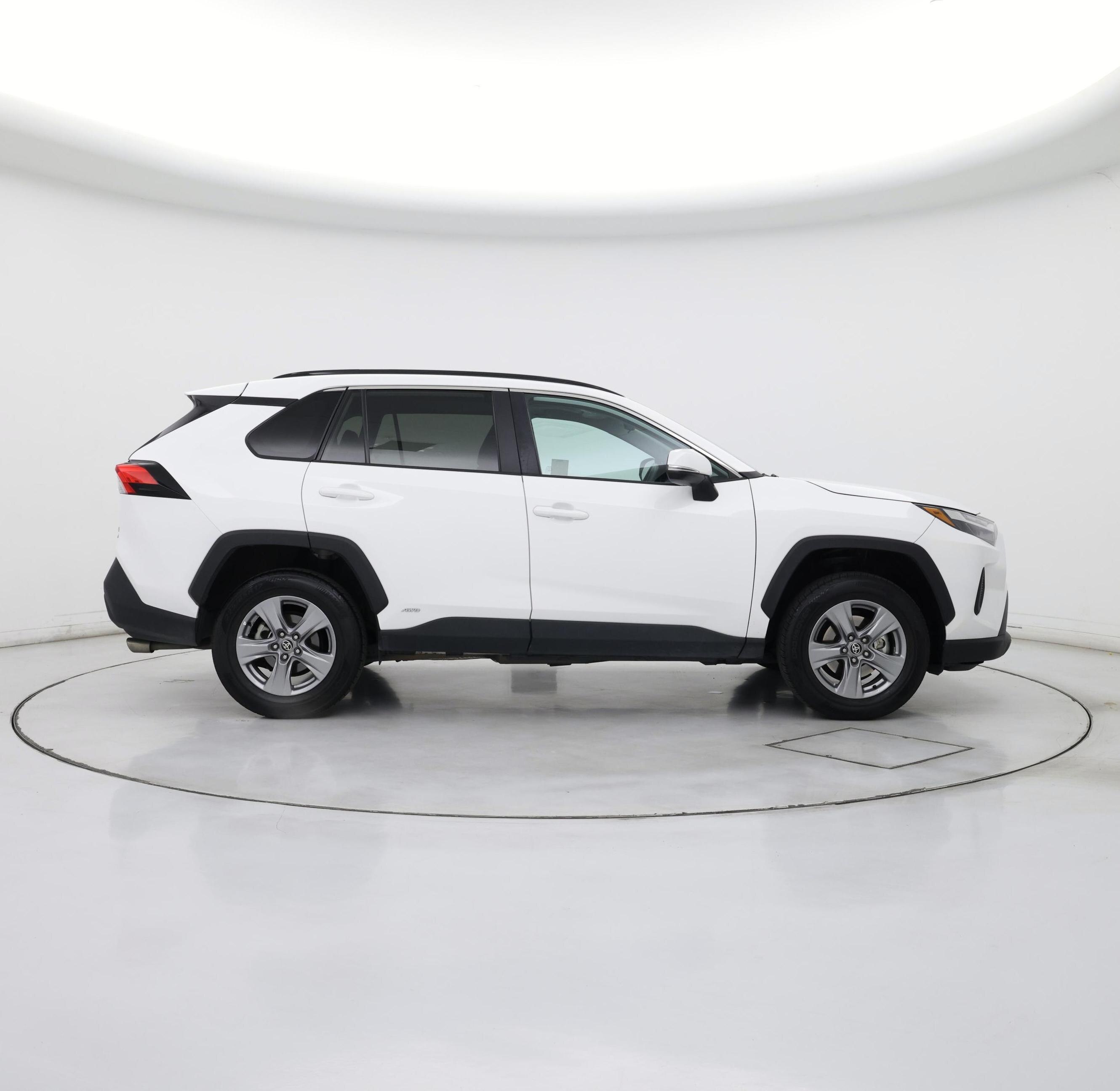 Thumbnail: 2022 Toyota RAV4 - 7