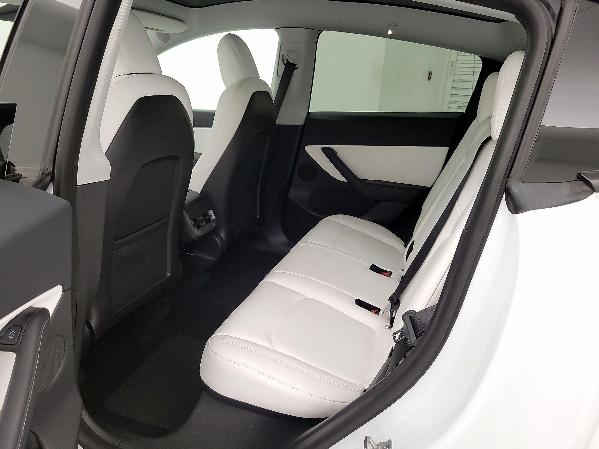 Thumbnail: 2021 Tesla Model Y - 19