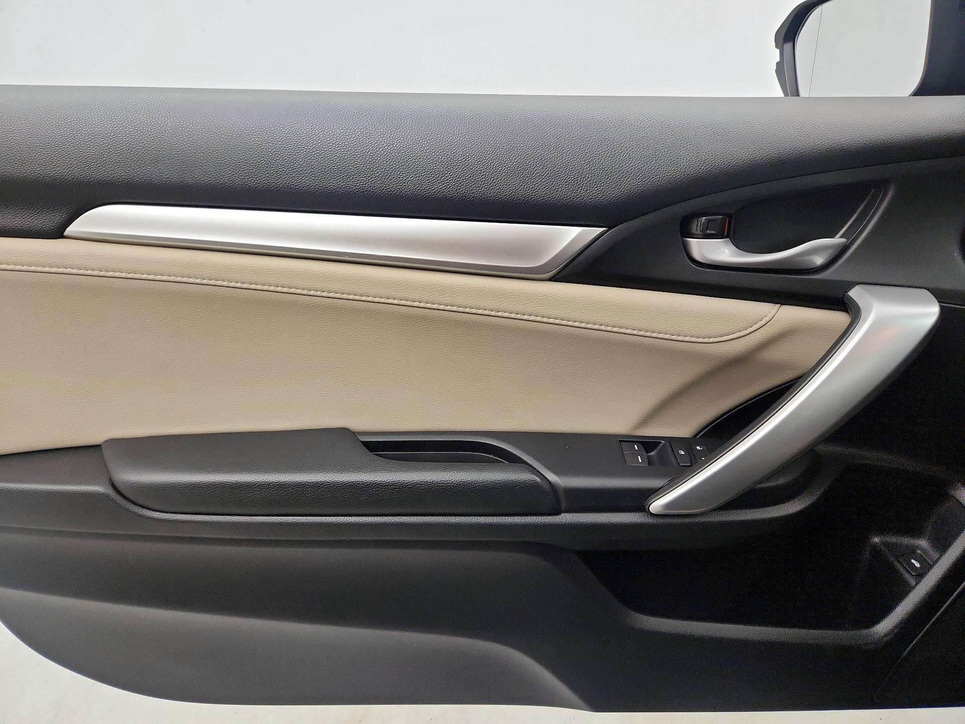 Thumbnail: 2017 Honda Civic - 12