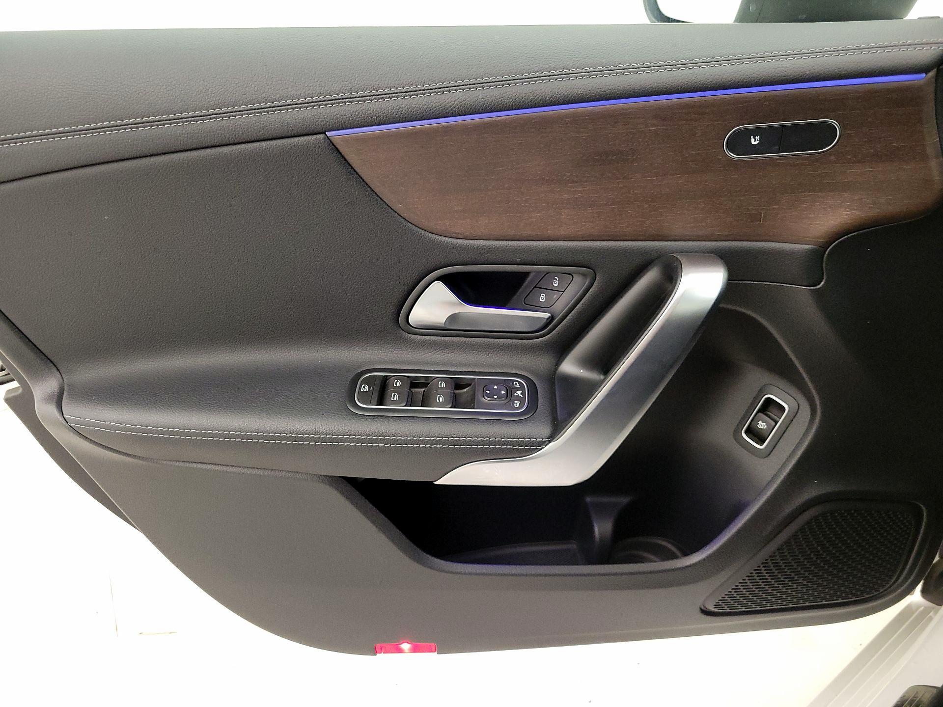 Thumbnail: 2022 Mercedes-Benz A-Class - 12