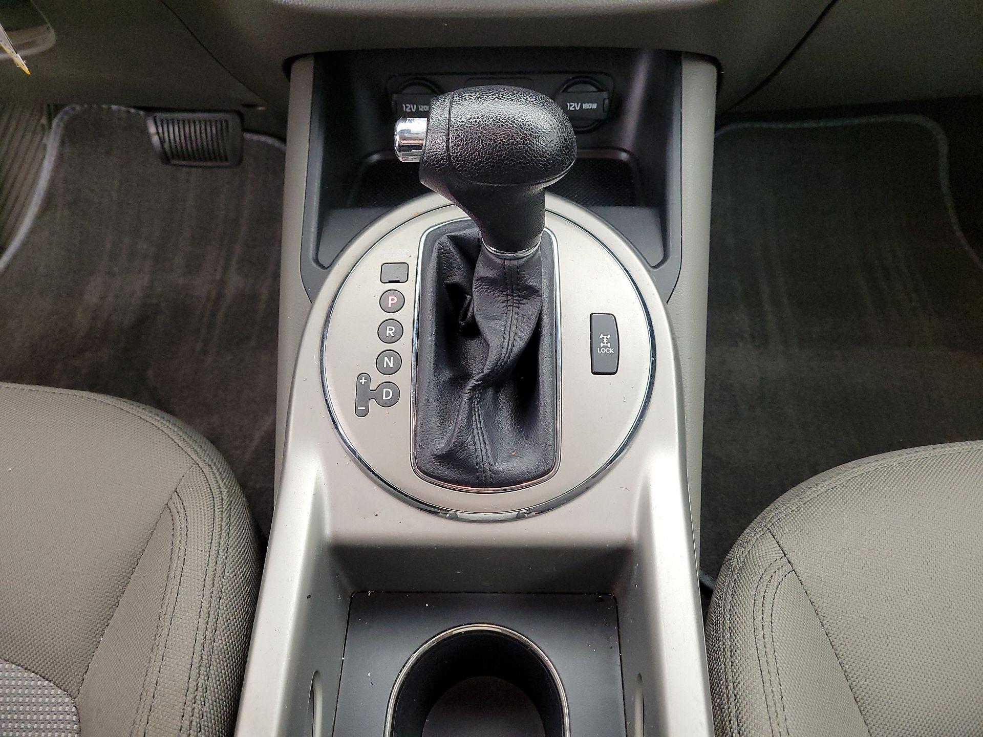 Thumbnail: 2016 Kia Sportage - 16