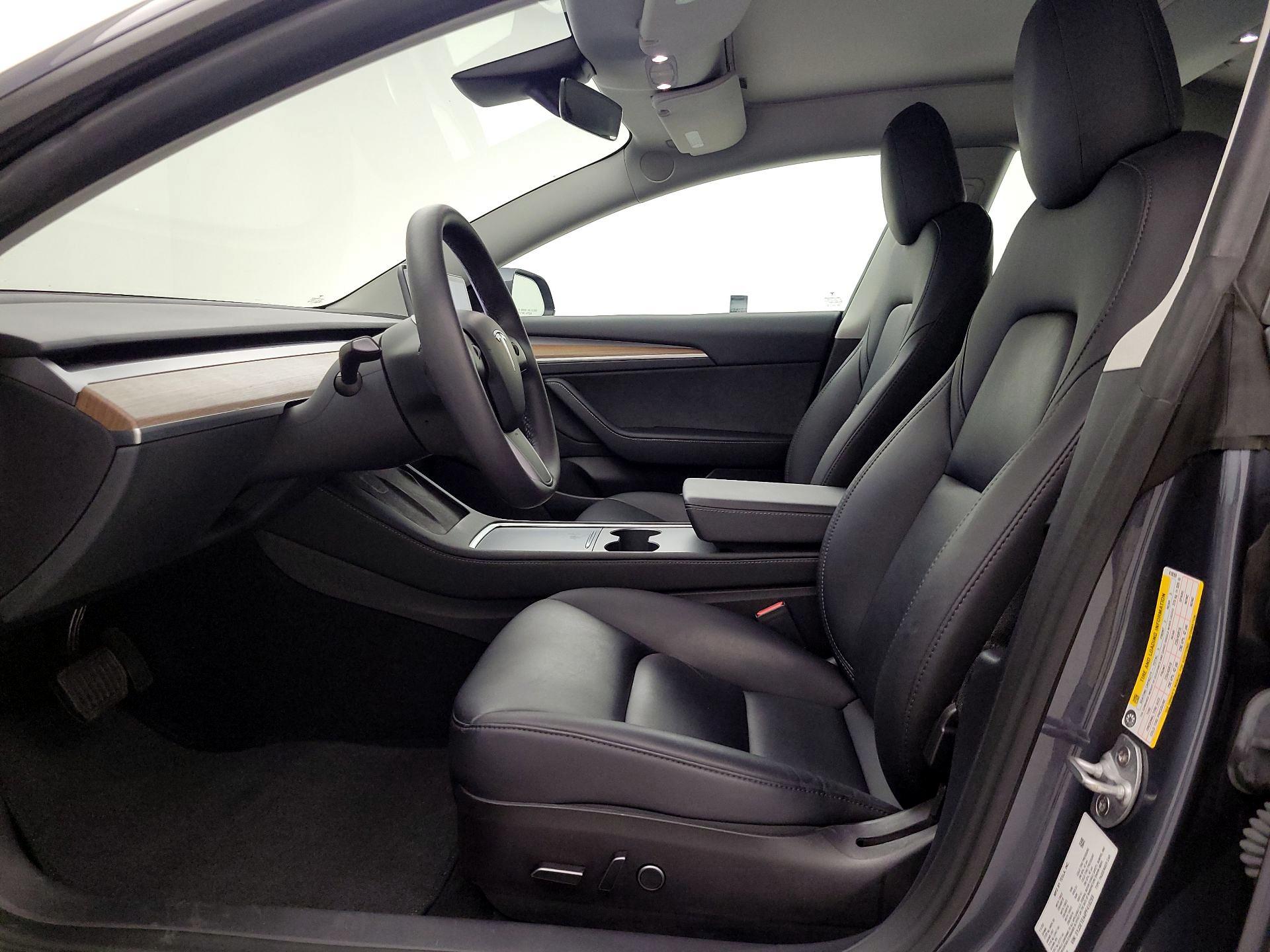 Thumbnail: 2023 Tesla Model 3 - 11