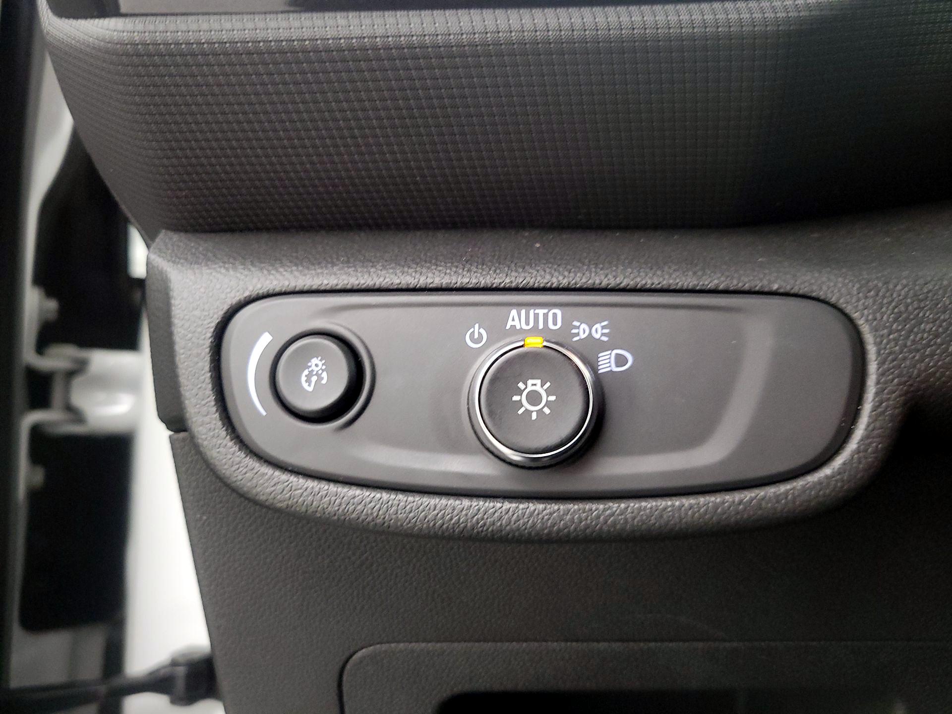 Thumbnail: 2023 Chevrolet TrailBlazer - 13