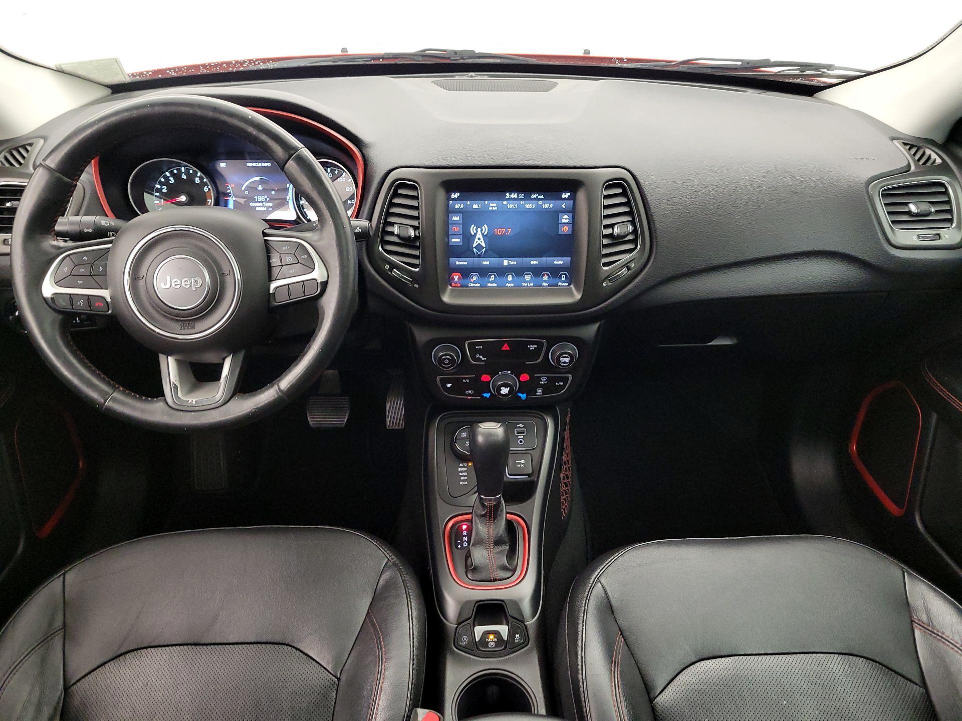 Thumbnail: 2018 Jeep Compass - 9