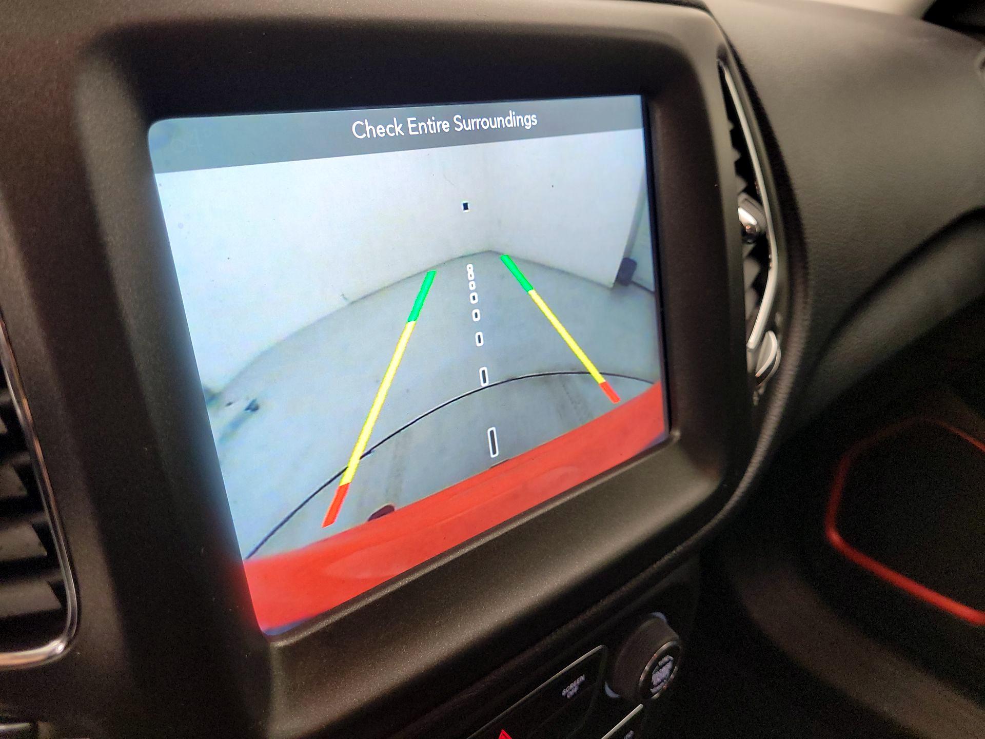 Thumbnail: 2018 Jeep Compass - 14