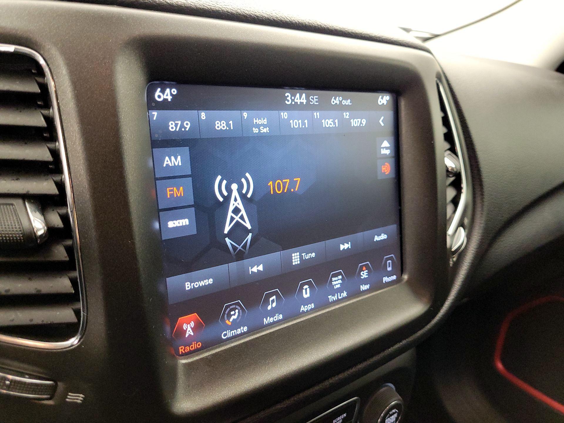 Thumbnail: 2018 Jeep Compass - 15