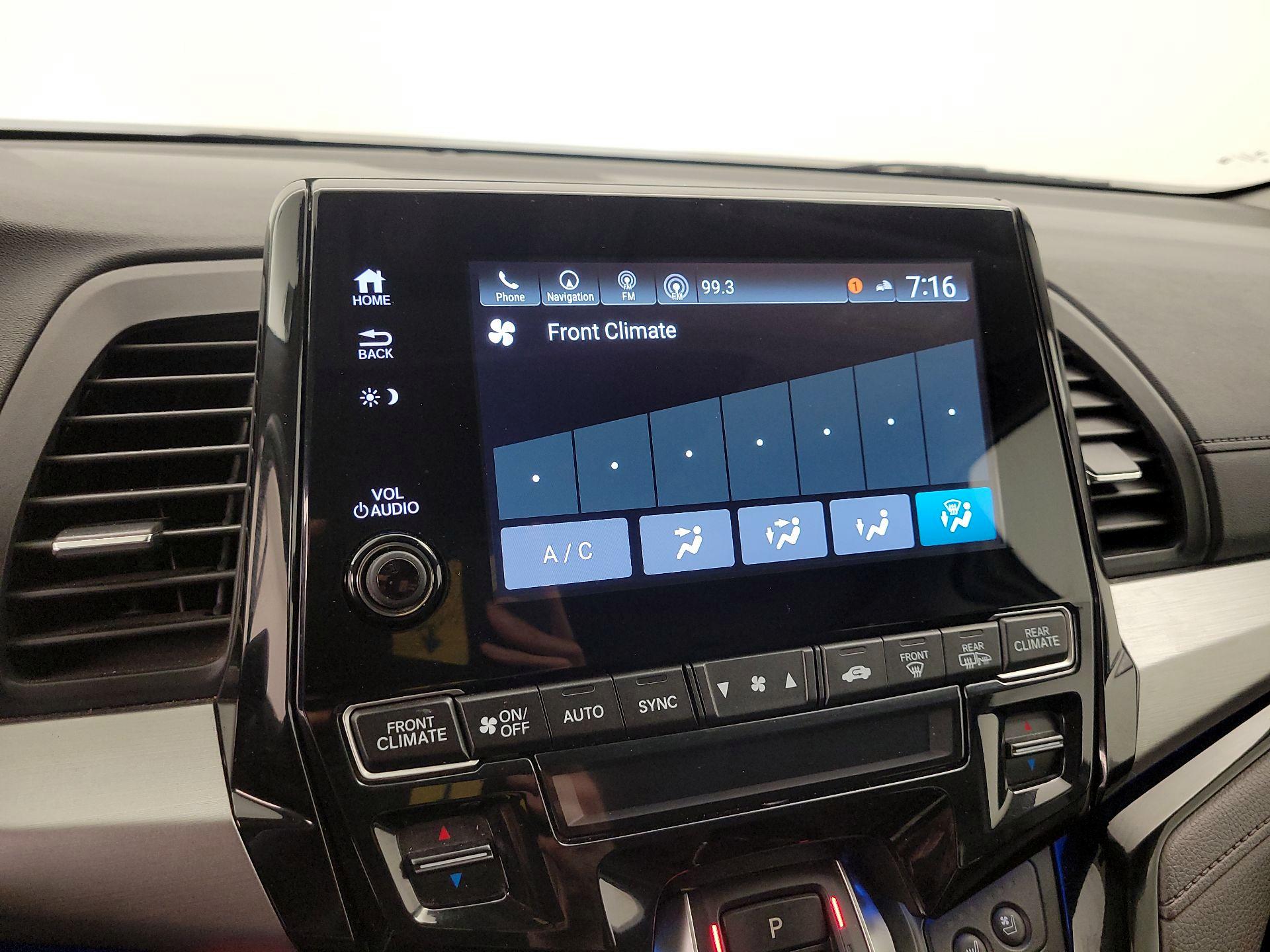 Thumbnail: 2018 Honda Odyssey - 17