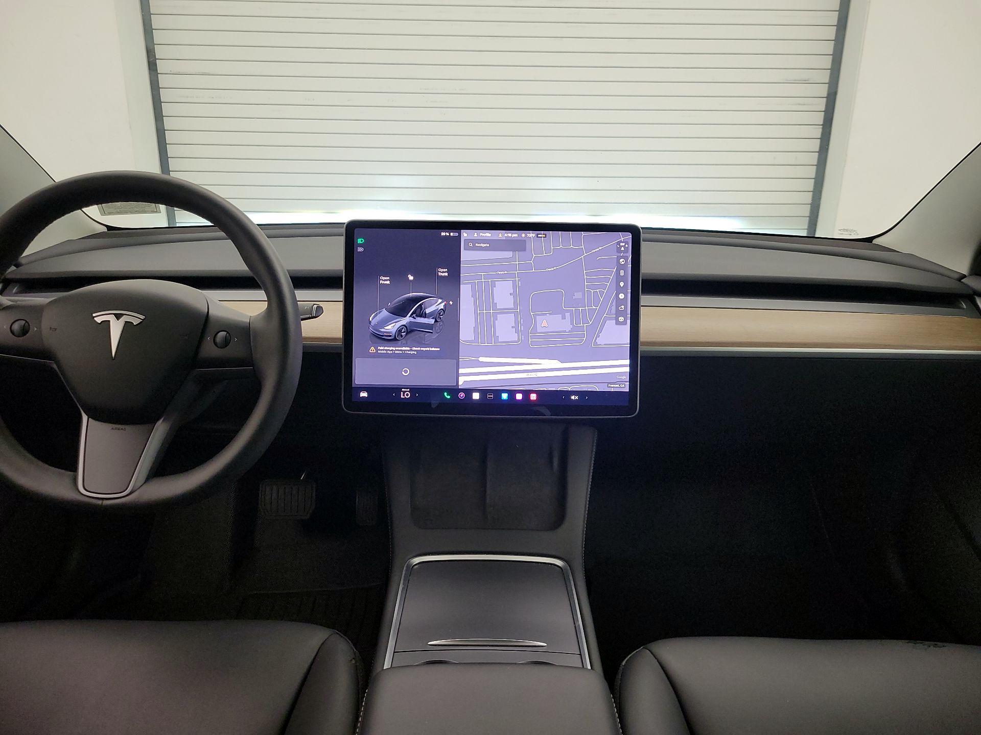 Thumbnail: 2023 Tesla Model 3 - 9