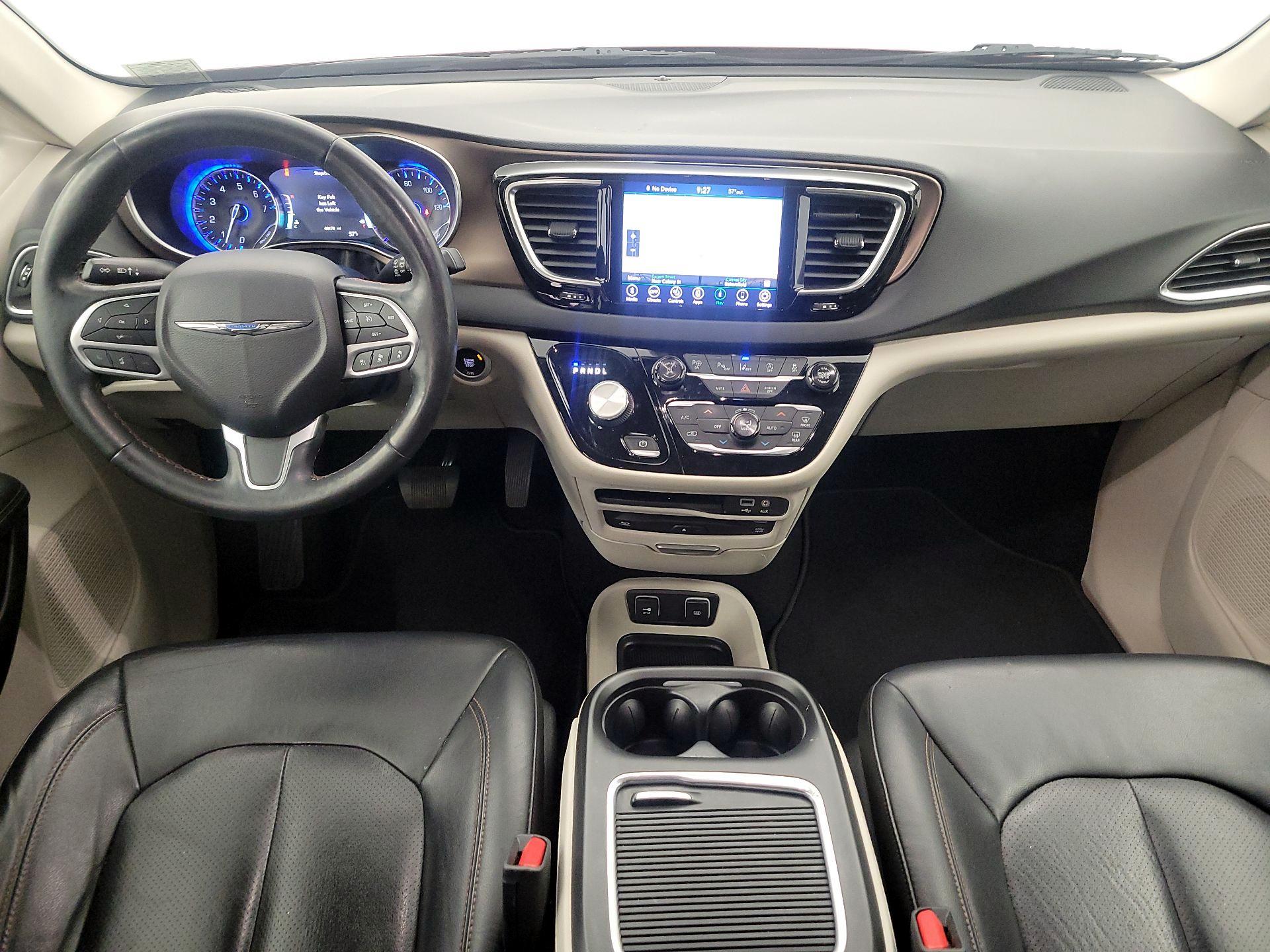 Thumbnail: 2019 Chrysler Pacifica - 9