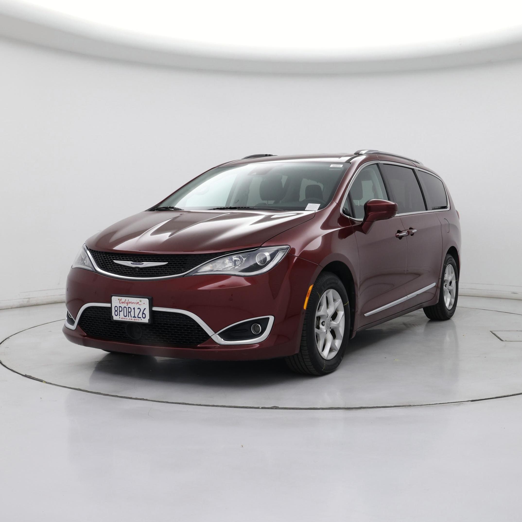 Thumbnail: 2019 Chrysler Pacifica - 4